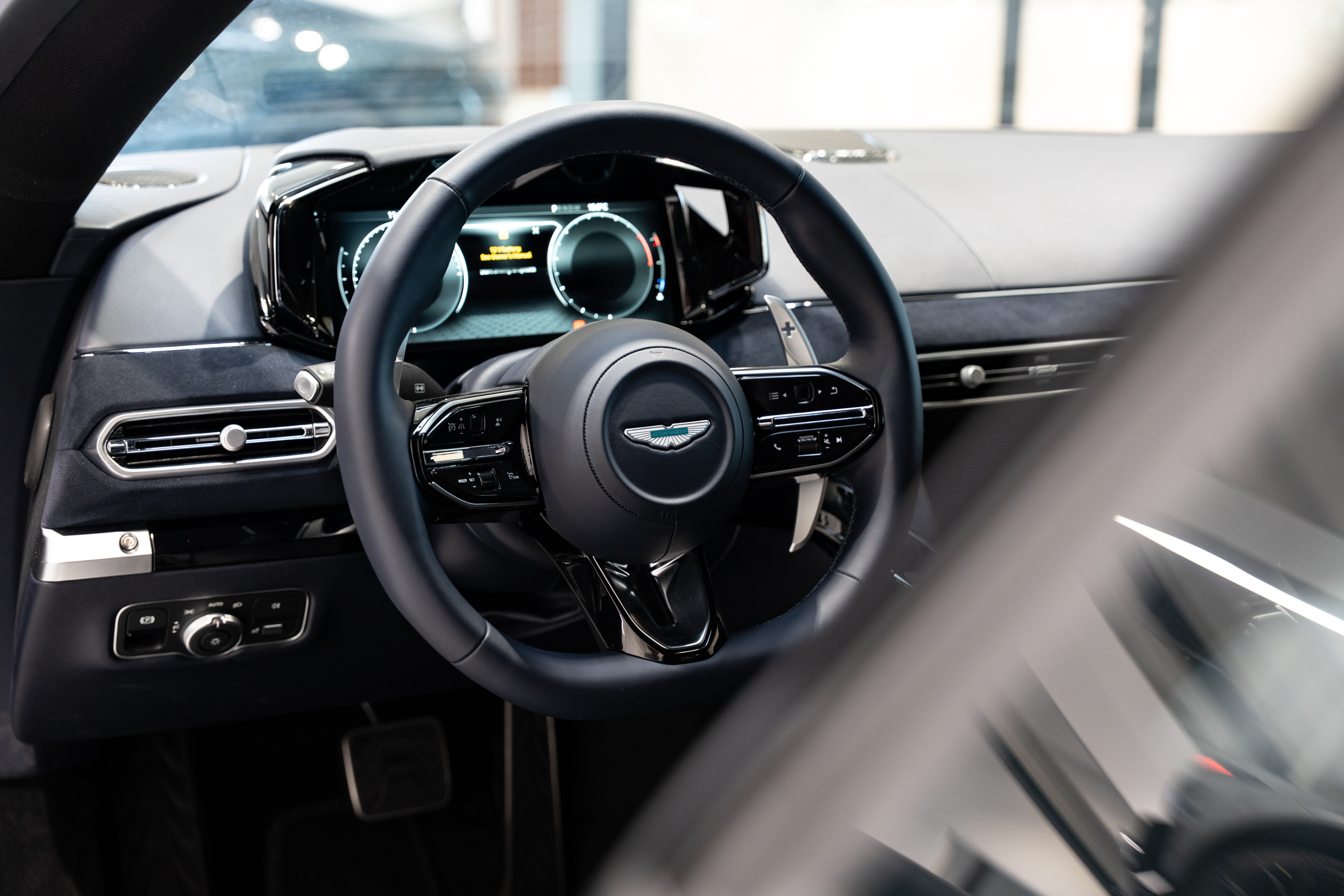 Ready2Drive Vantage Coupe Aluminite Silver (RESERVED) - 14