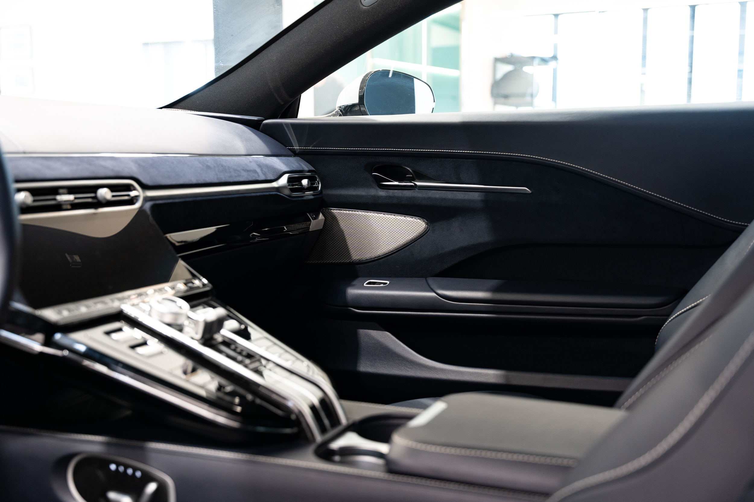 Ready2Drive Vantage Coupe Aluminite Silver (RESERVED) - 13