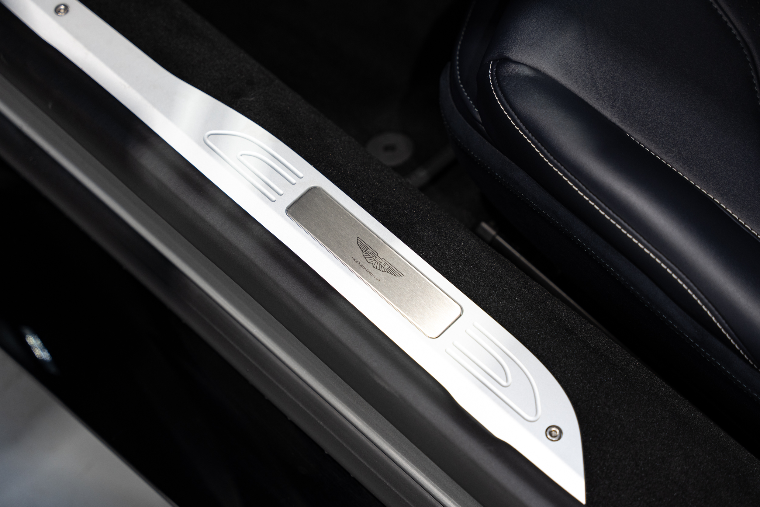 Ready2Drive Vantage Coupe Aluminite Silver (RESERVED) - 15