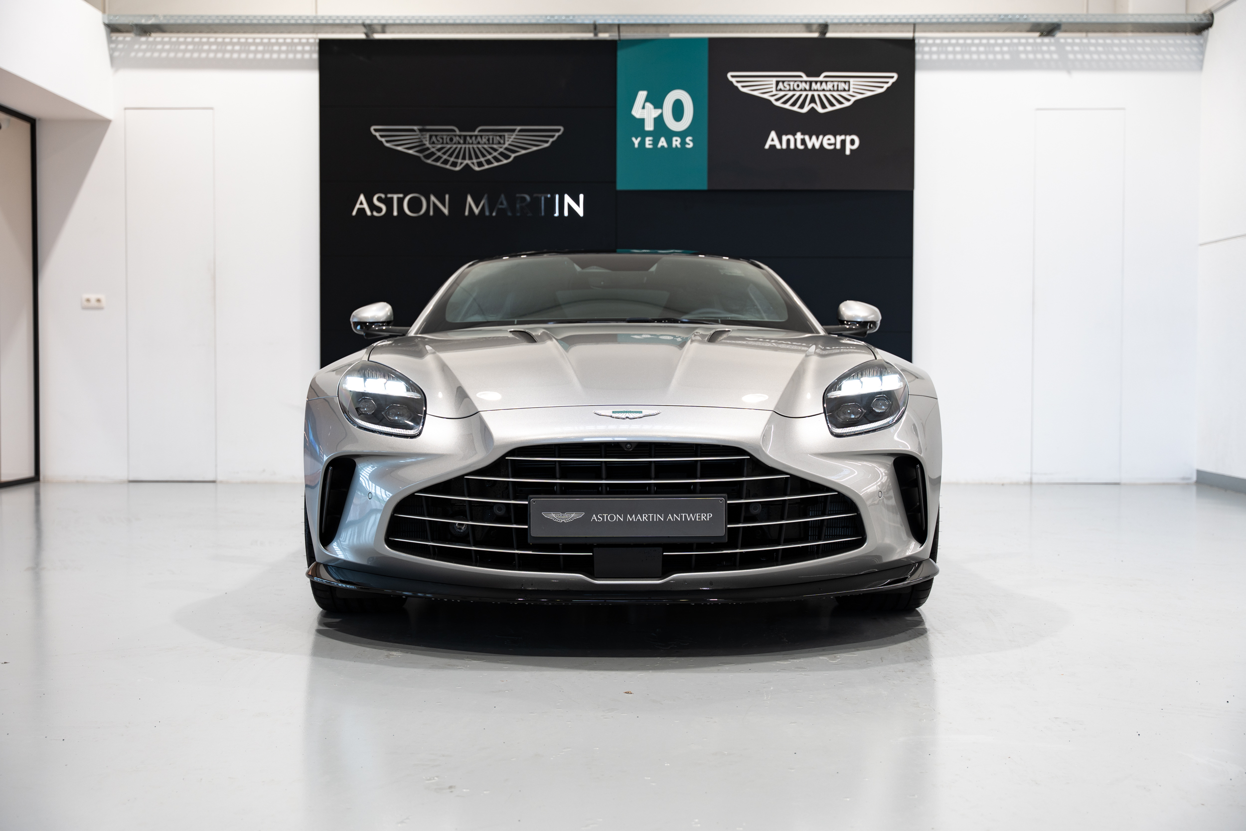 Vantage Coupé Aluminite Silver - 0