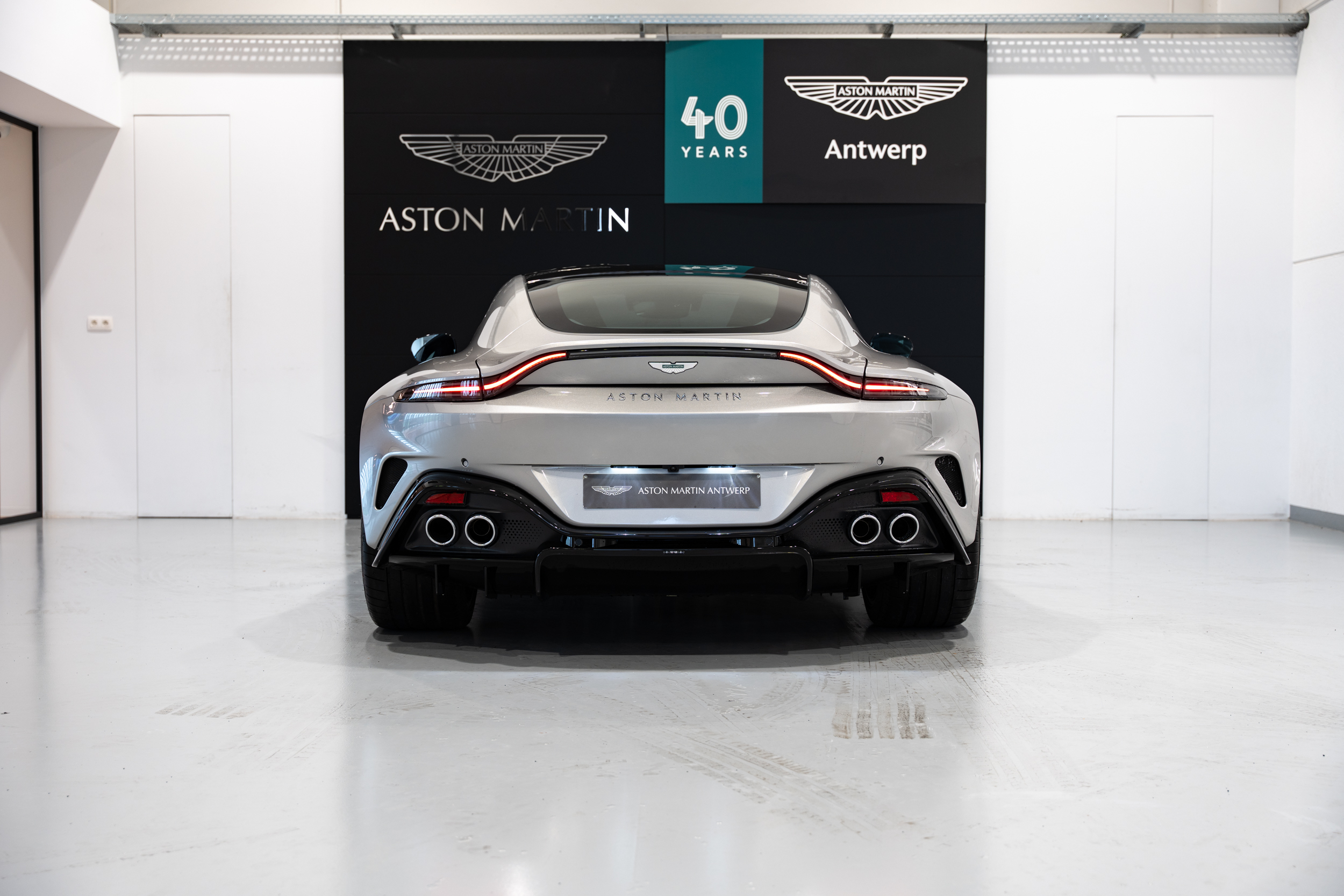 Vantage Coupé Aluminite Silver - 3