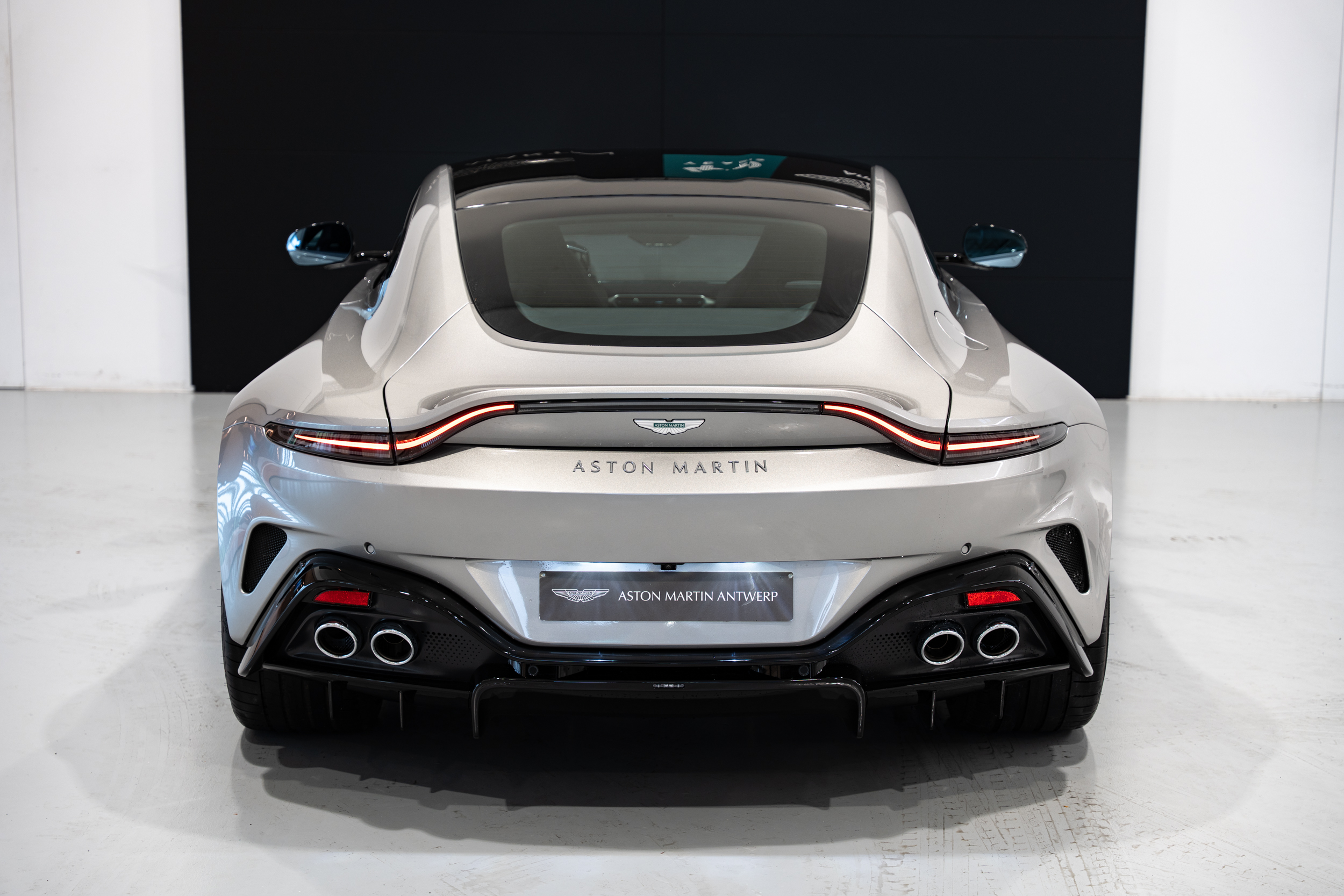 Vantage Coupé Aluminite Silver - 5