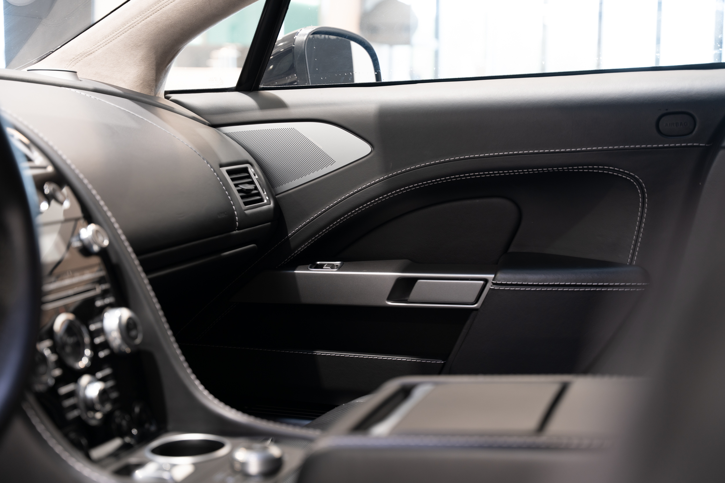 Vantage Coupé Aluminite Silver - 20