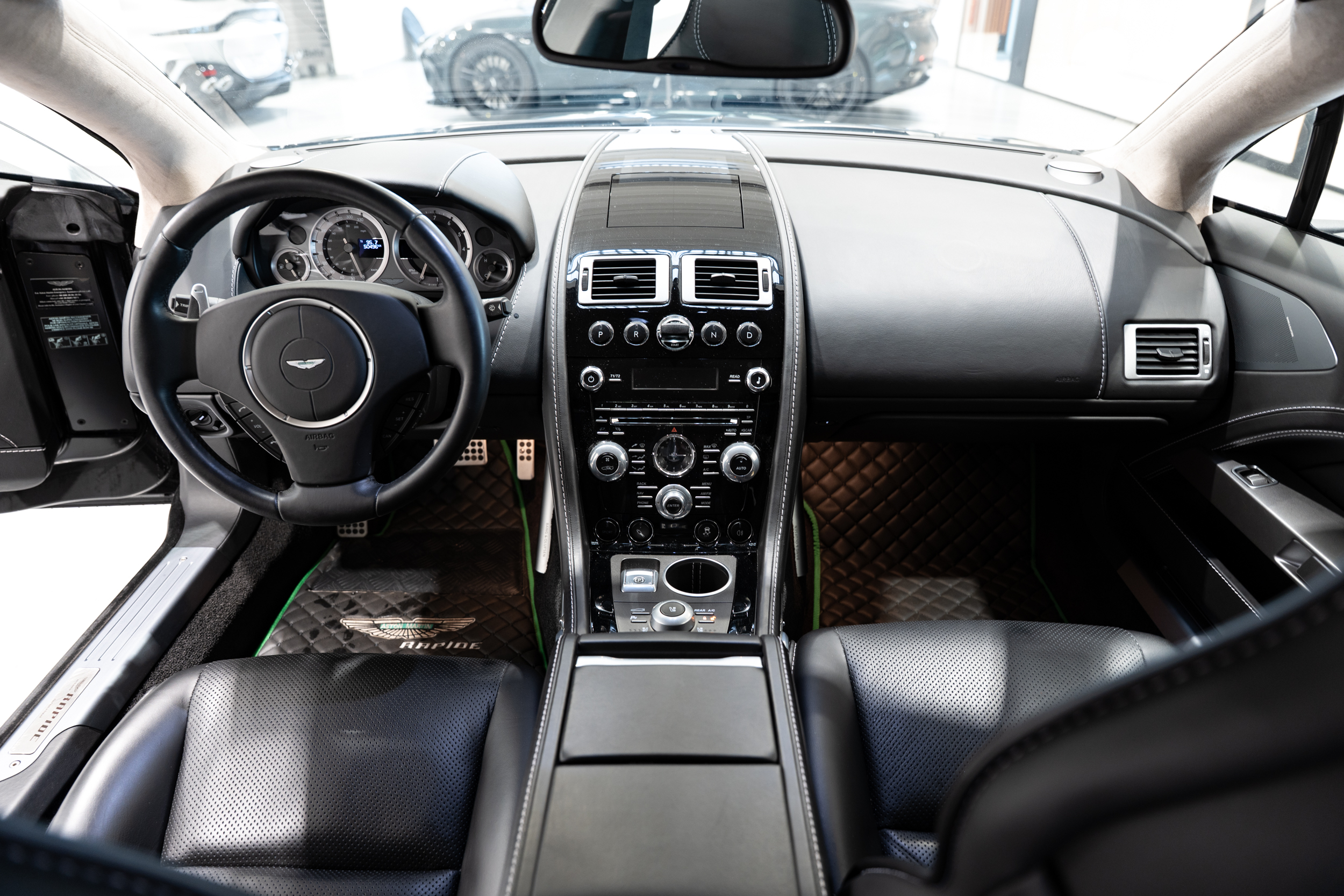 Vantage Coupé Aluminite Silver - 14