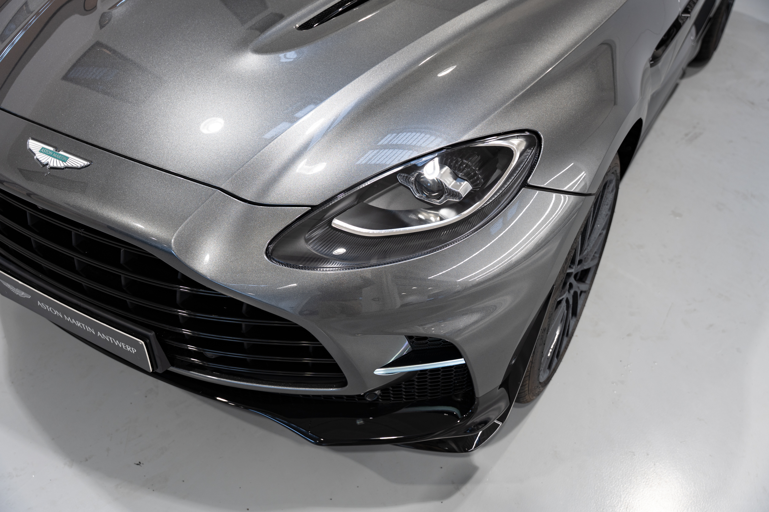 DBX 707 Magnetic Silver - 6