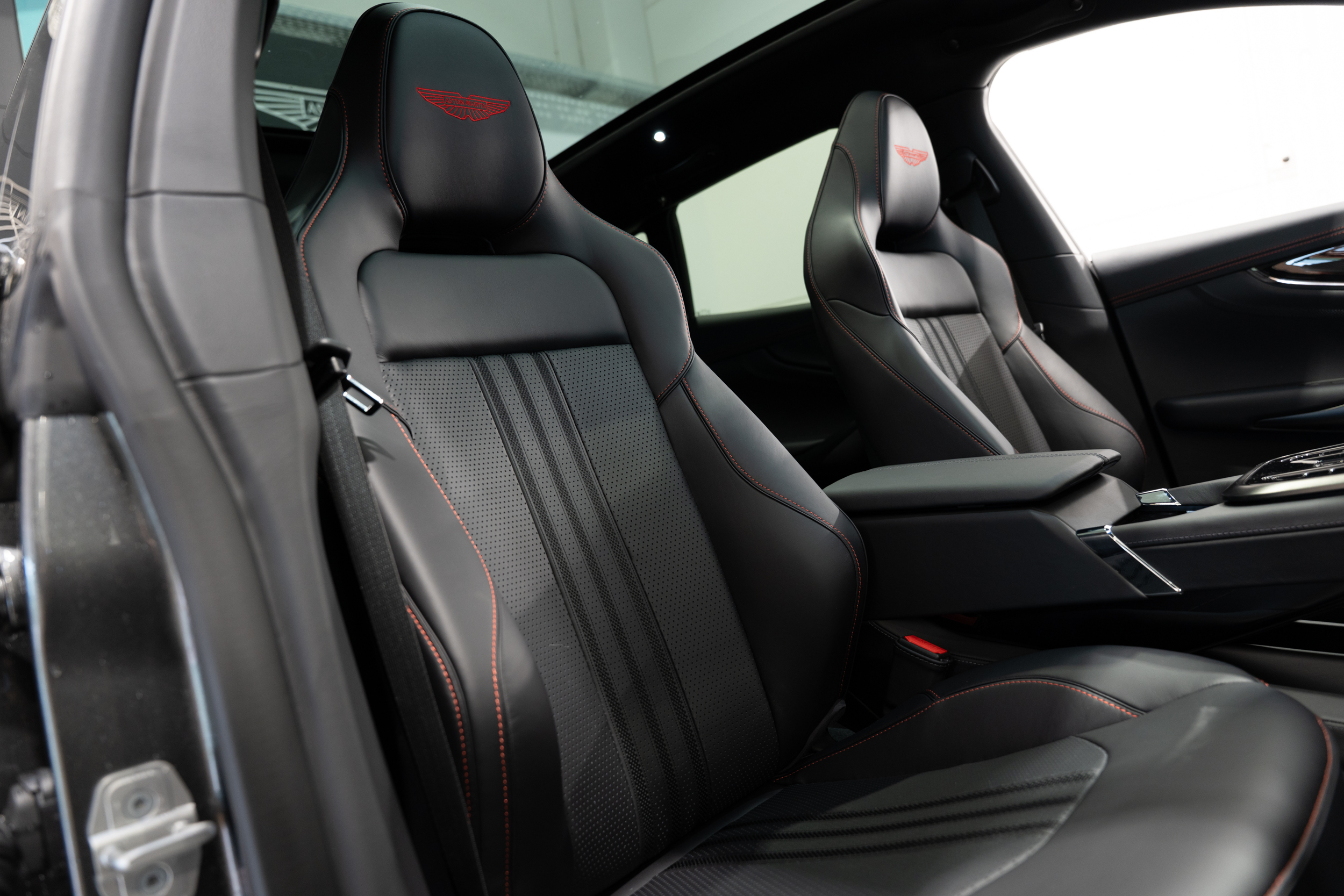 DBX 707 Magnetic Silver - 14