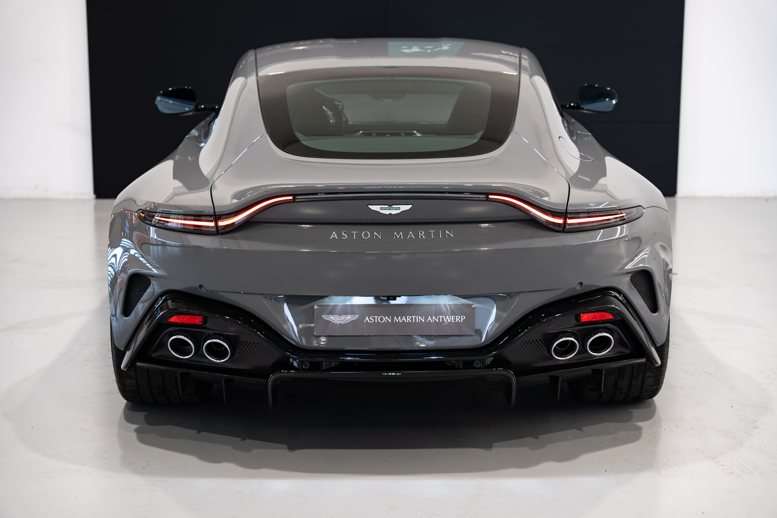 Vantage Coupé China Grey - 4