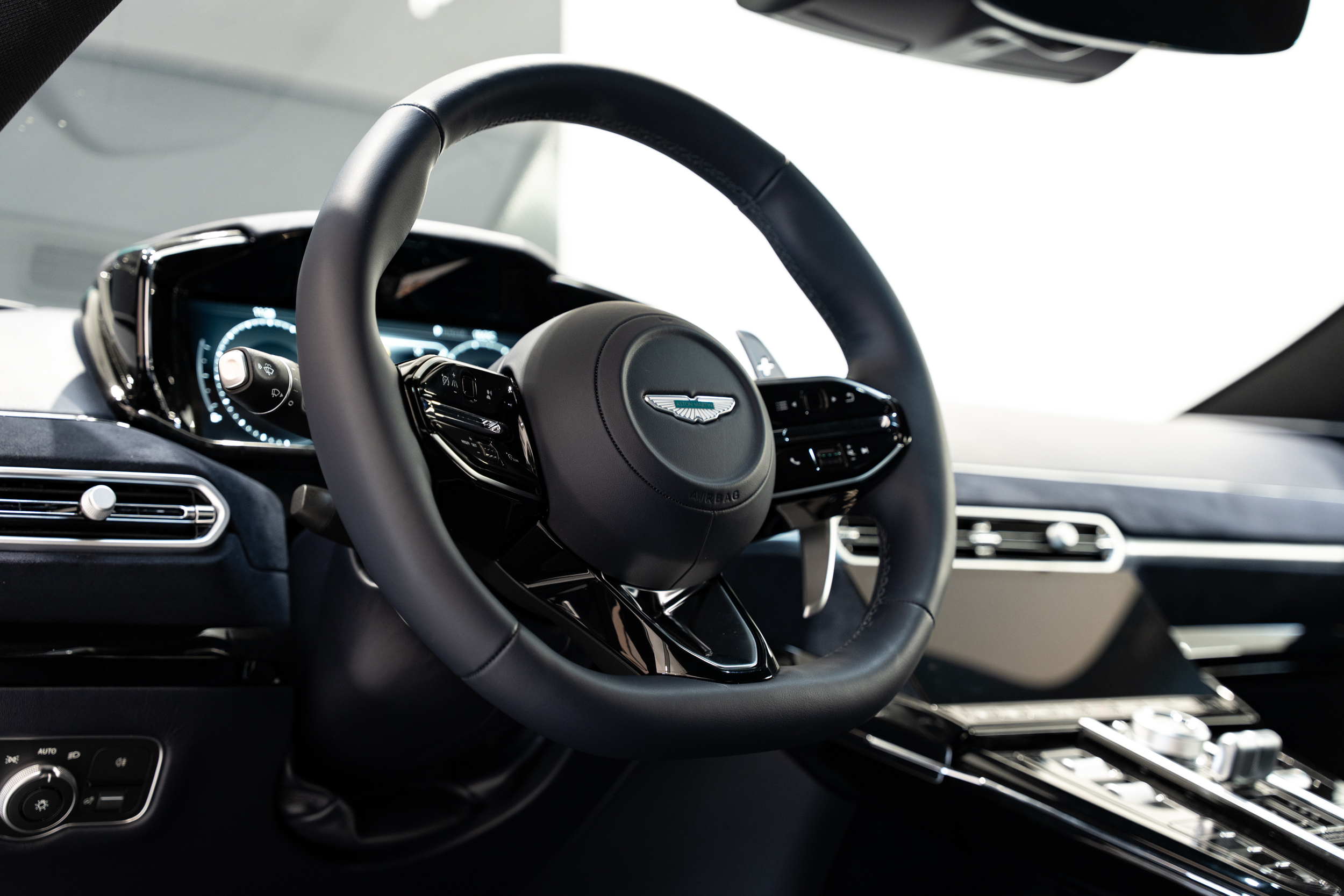 Vantage Coupé China Grey - 11