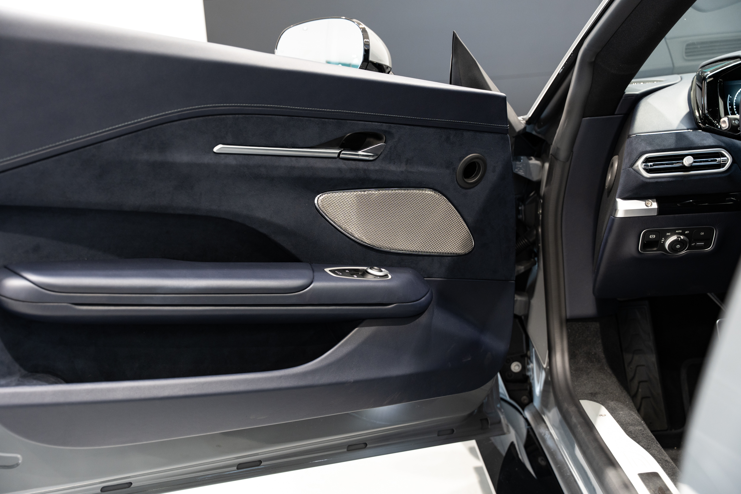 Vantage Coupé China Grey - 13