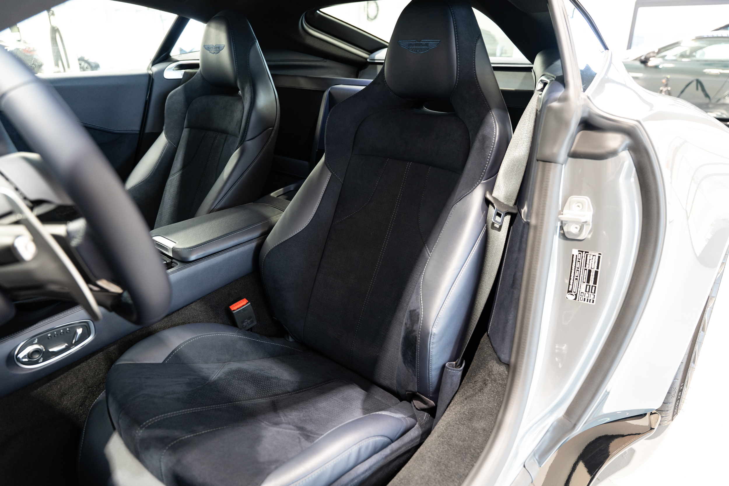 Vantage Coupé China Grey - 14