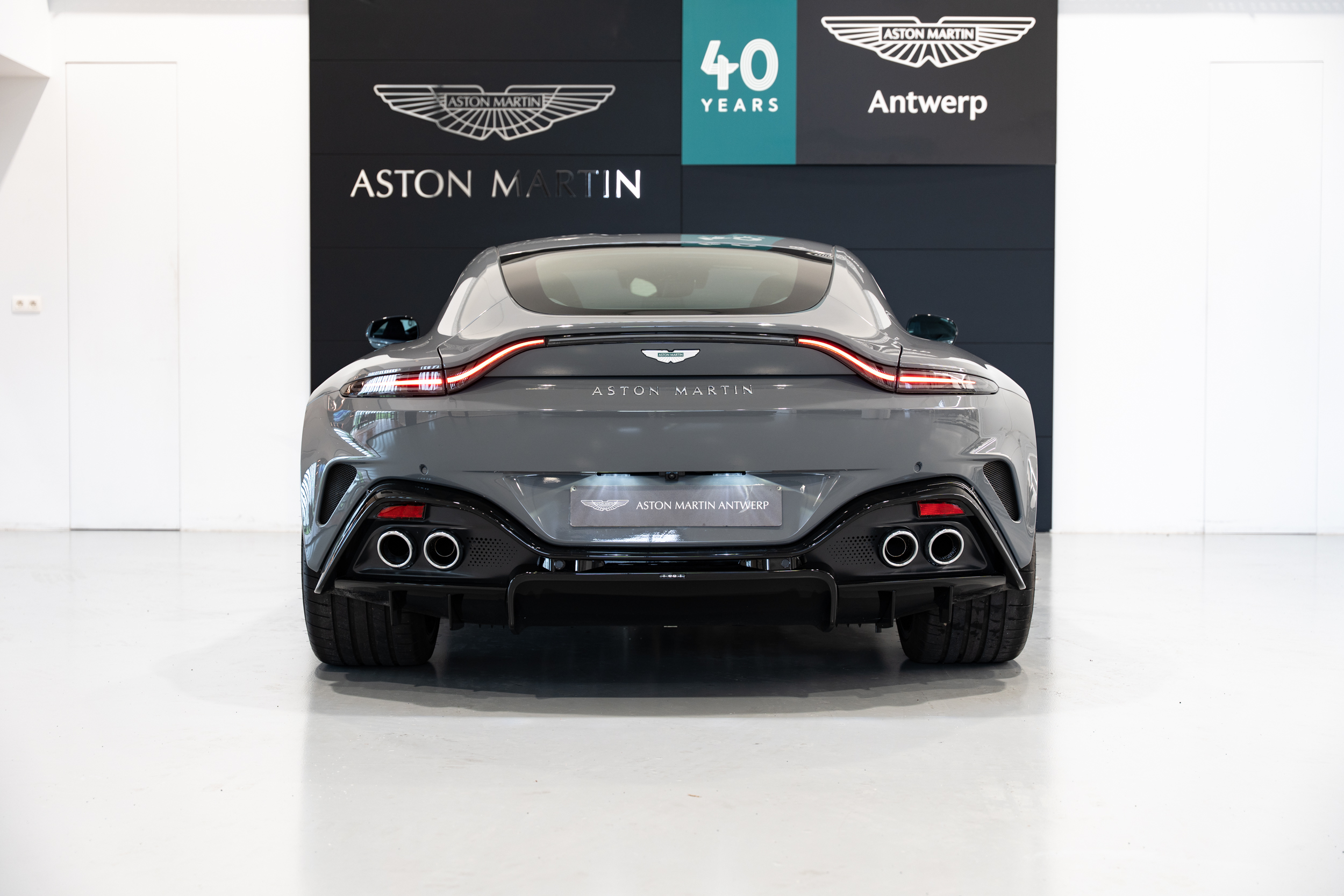 Vantage Coupé China Grey - 3