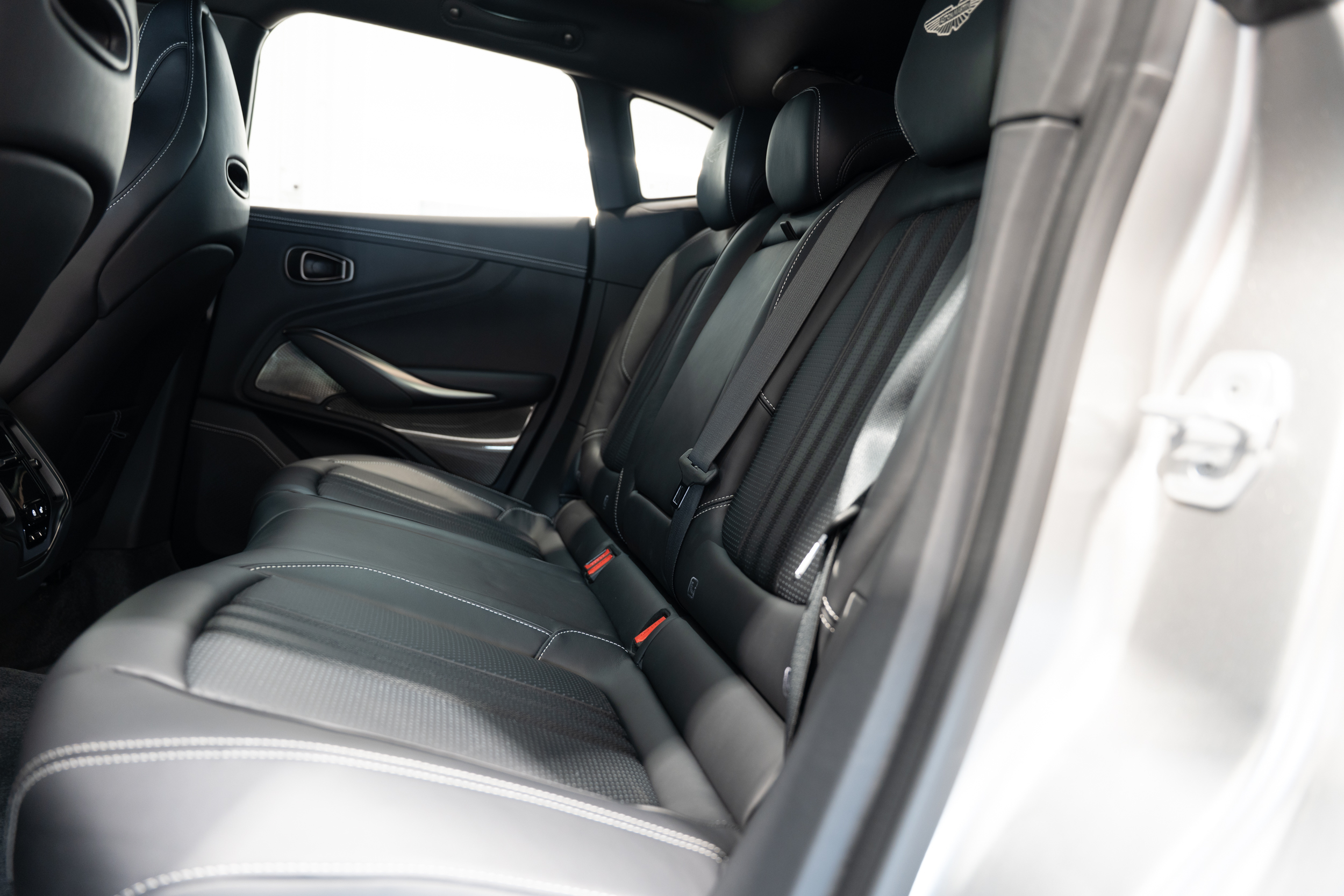 Ready2Drive DBX 707 Aluminite Silver – 10.000km - 18