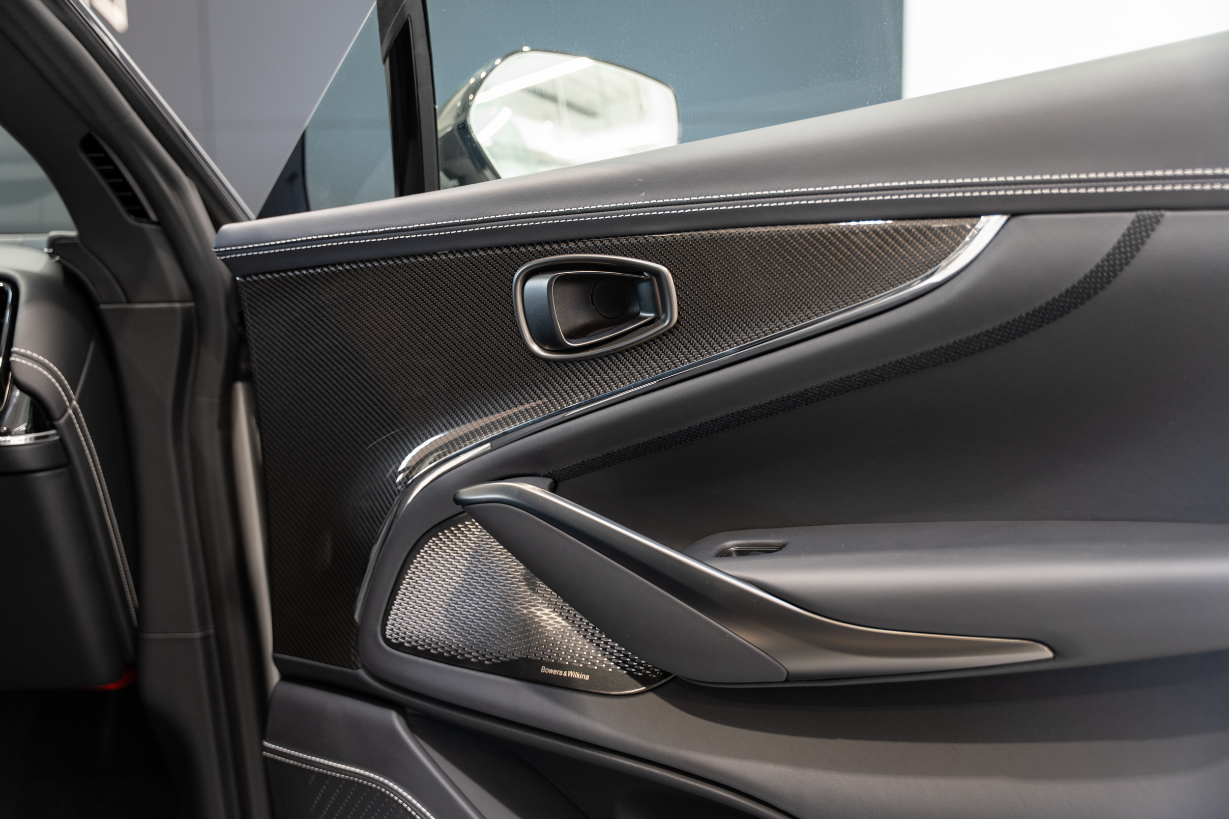 Ready2Drive DBX 707 Aluminite Silver – 10.000km - 17