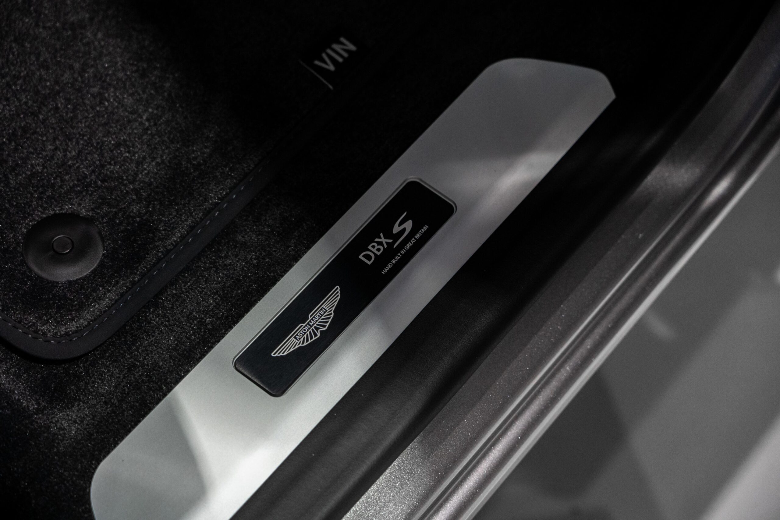 Ready2Drive New DBX S Aluminite Silver - 20