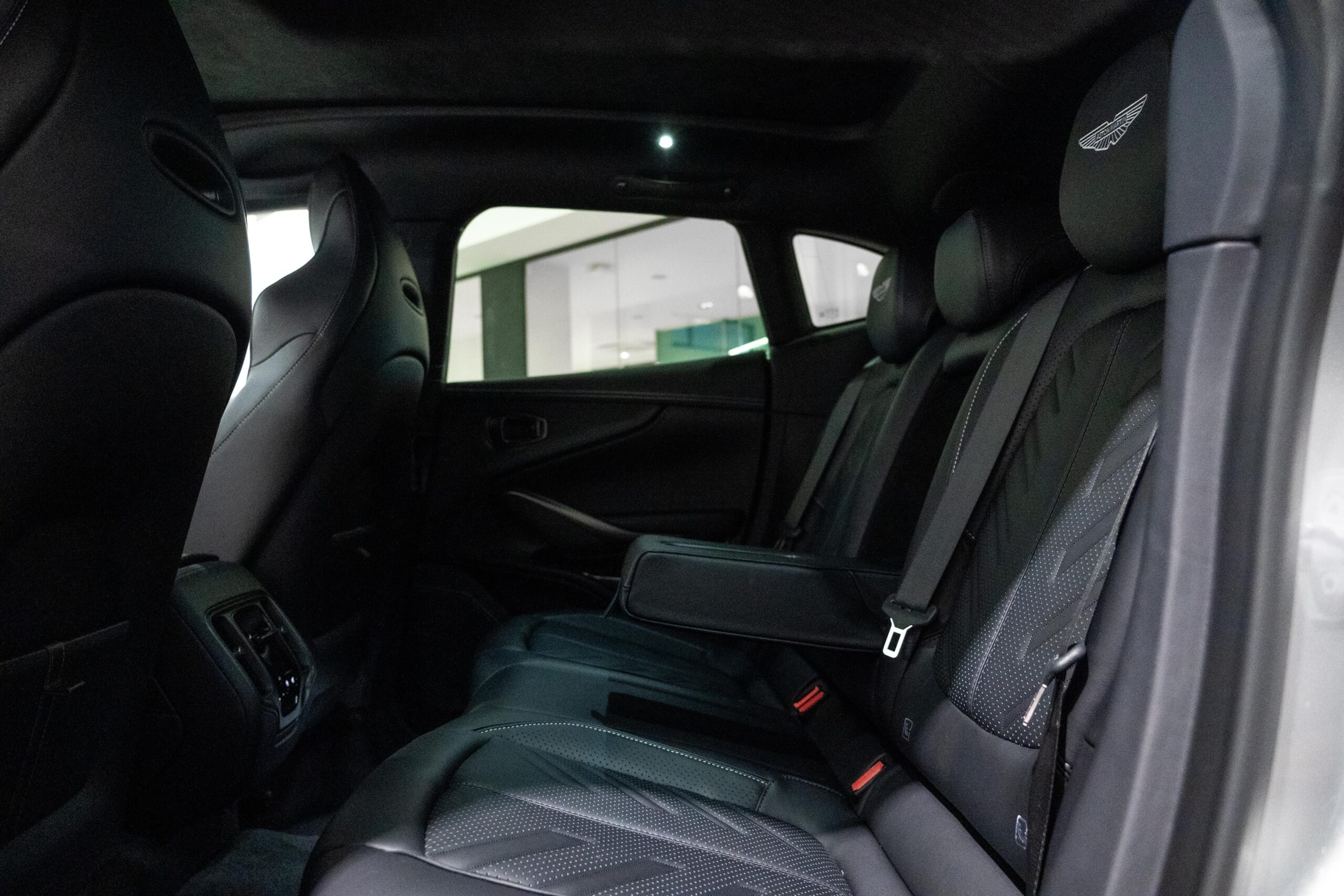 Ready2Drive New DBX S Aluminite Silver - 17