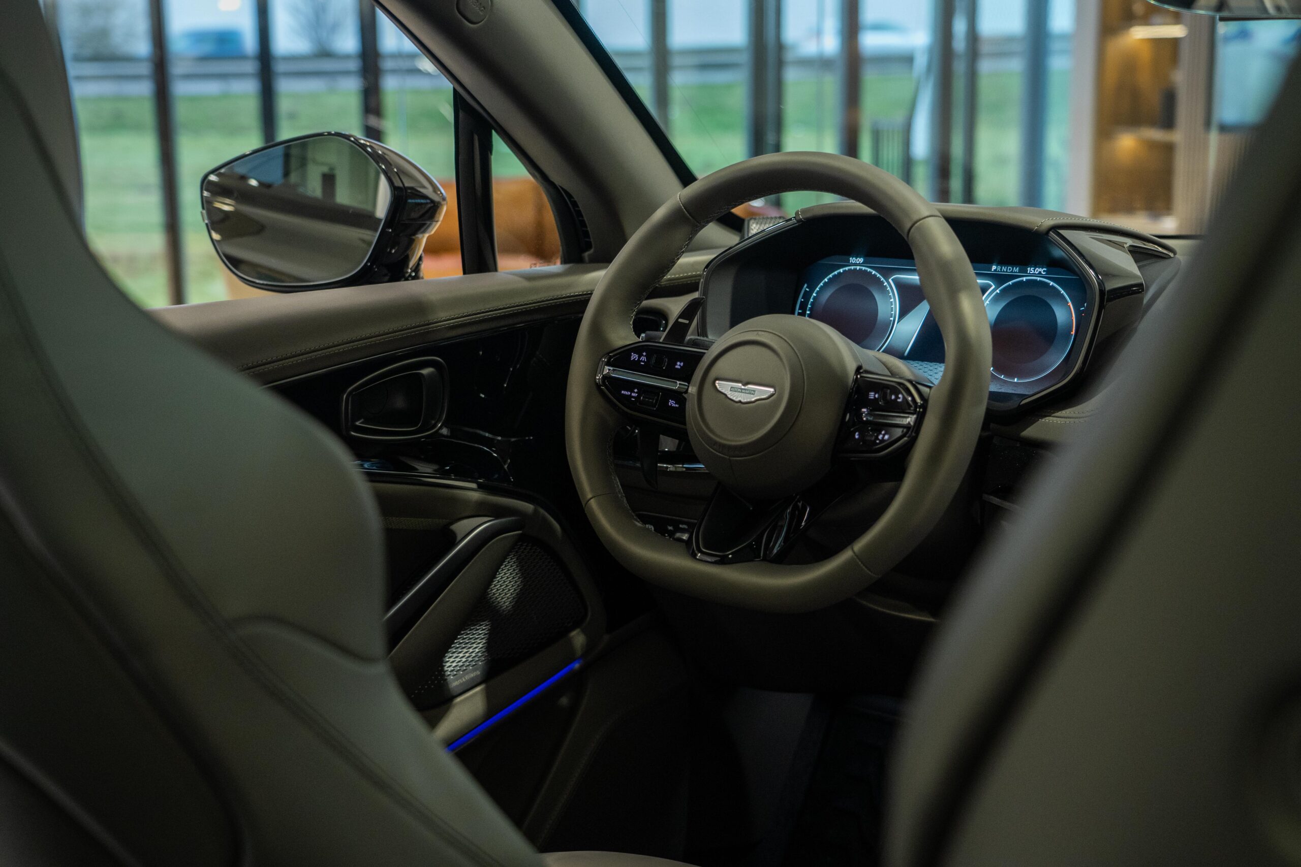 Ready2Drive DBX 707 Minotaur Green - 9