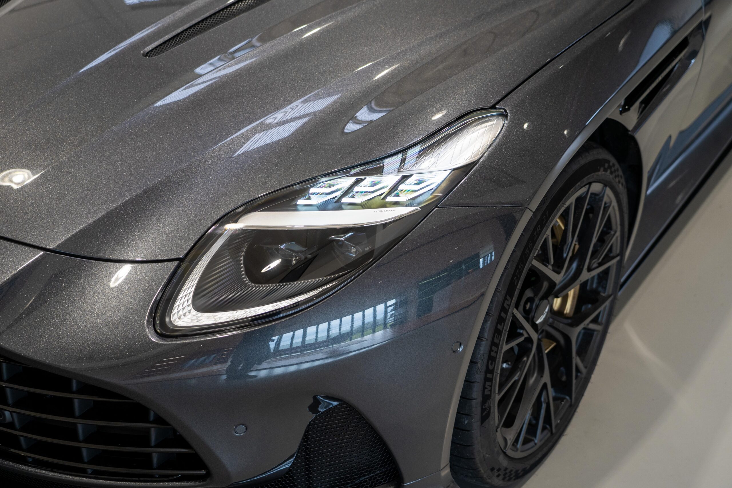 Ready2Drive DB12 Volante Xenon Grey - 6