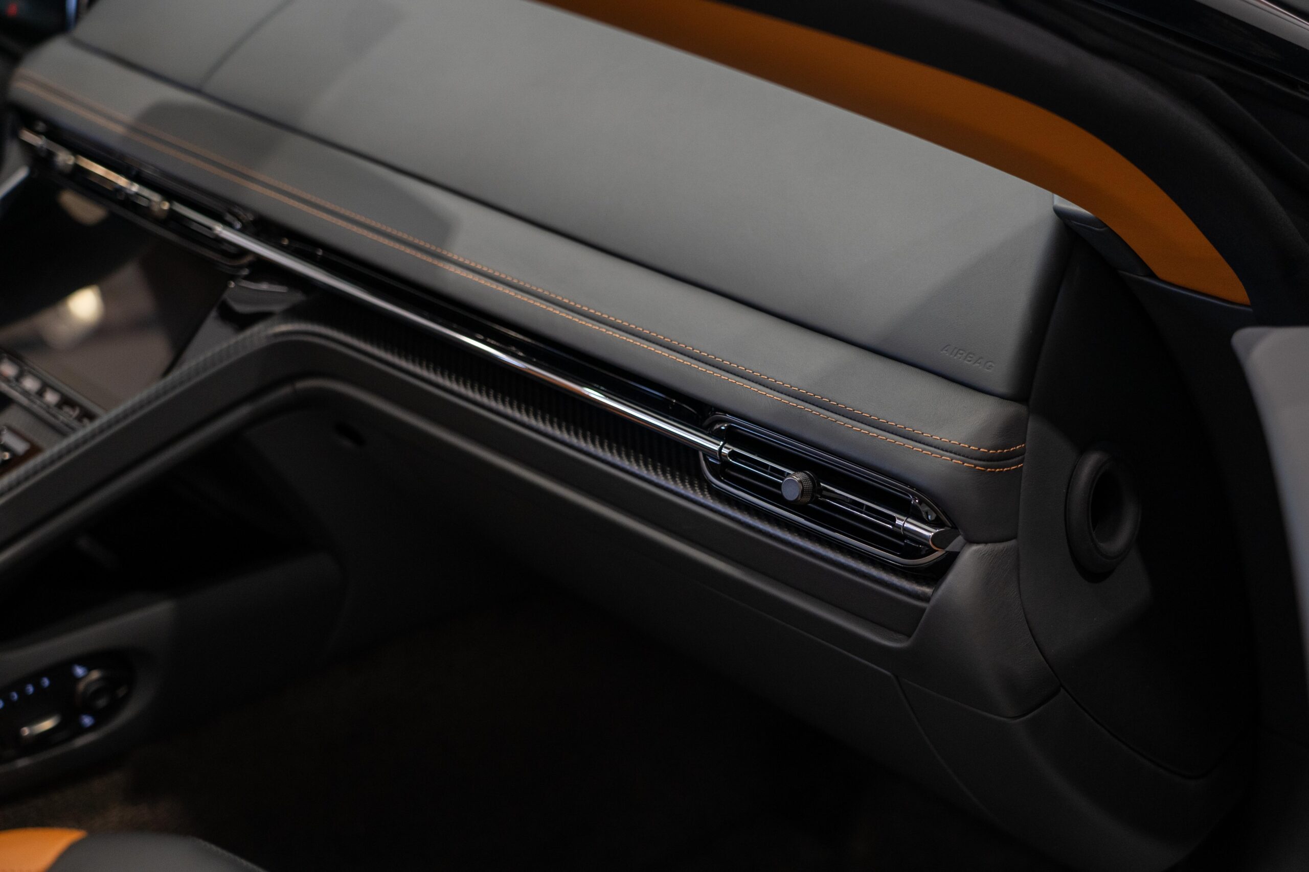 Ready2Drive DB12 Volante Xenon Grey - 20