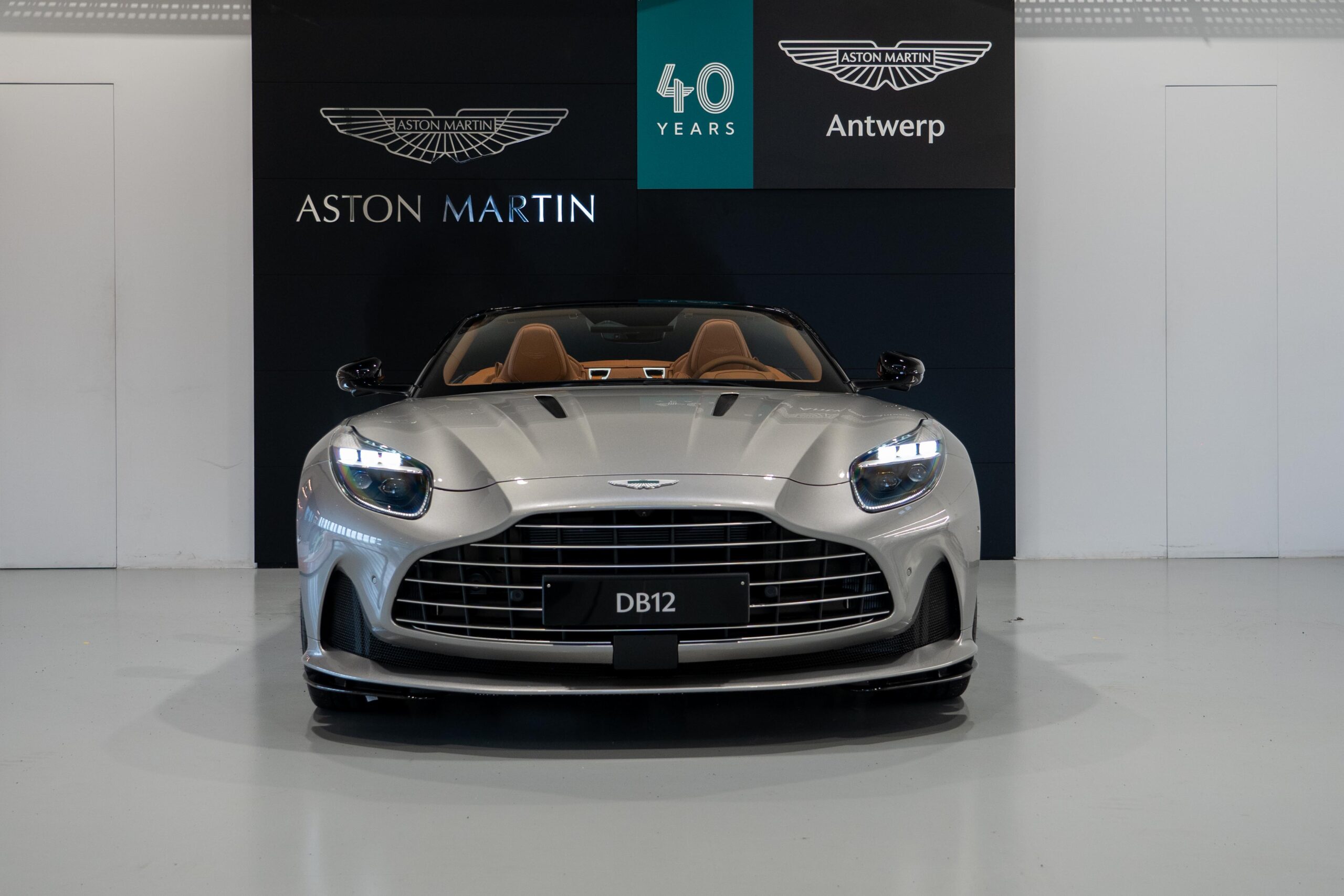 Ready2Drive DB12 Volante Aluminite Silver - 0