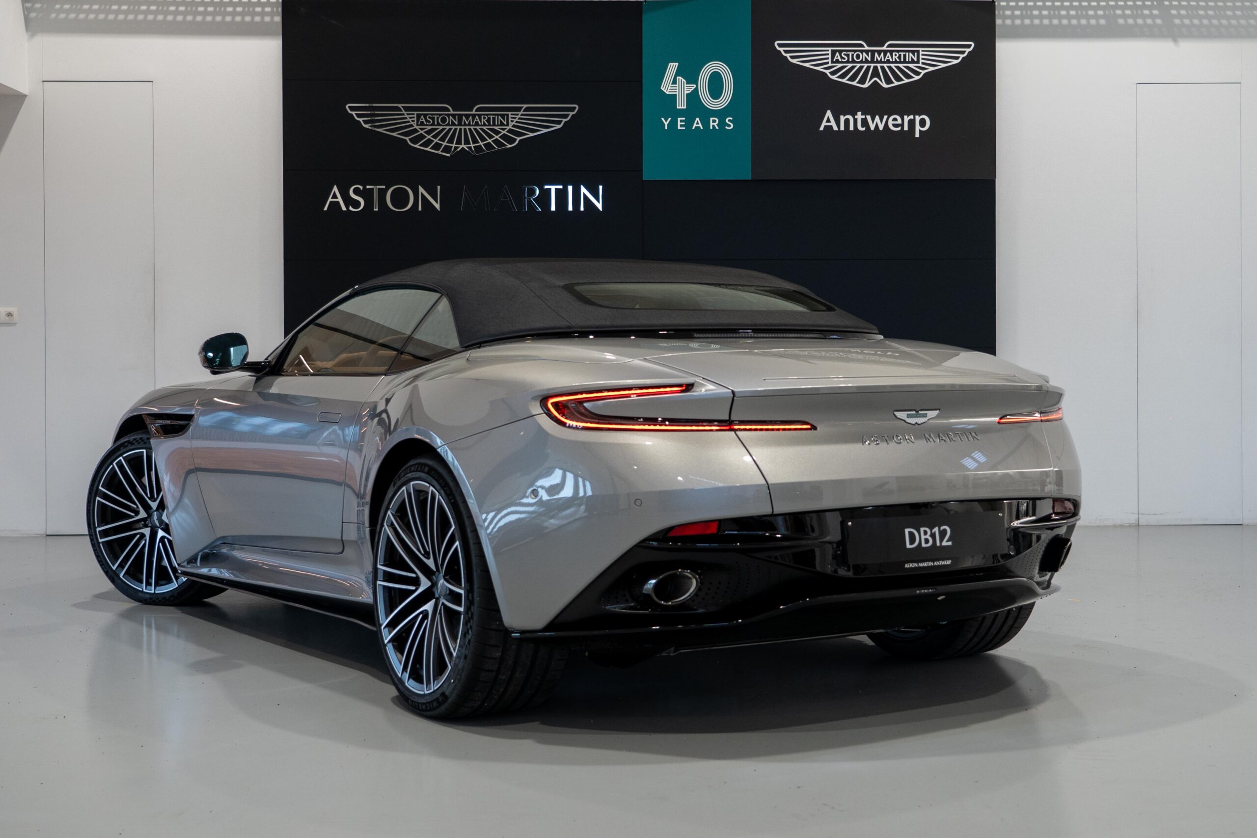 Ready2Drive DB12 Volante Aluminite Silver - 3