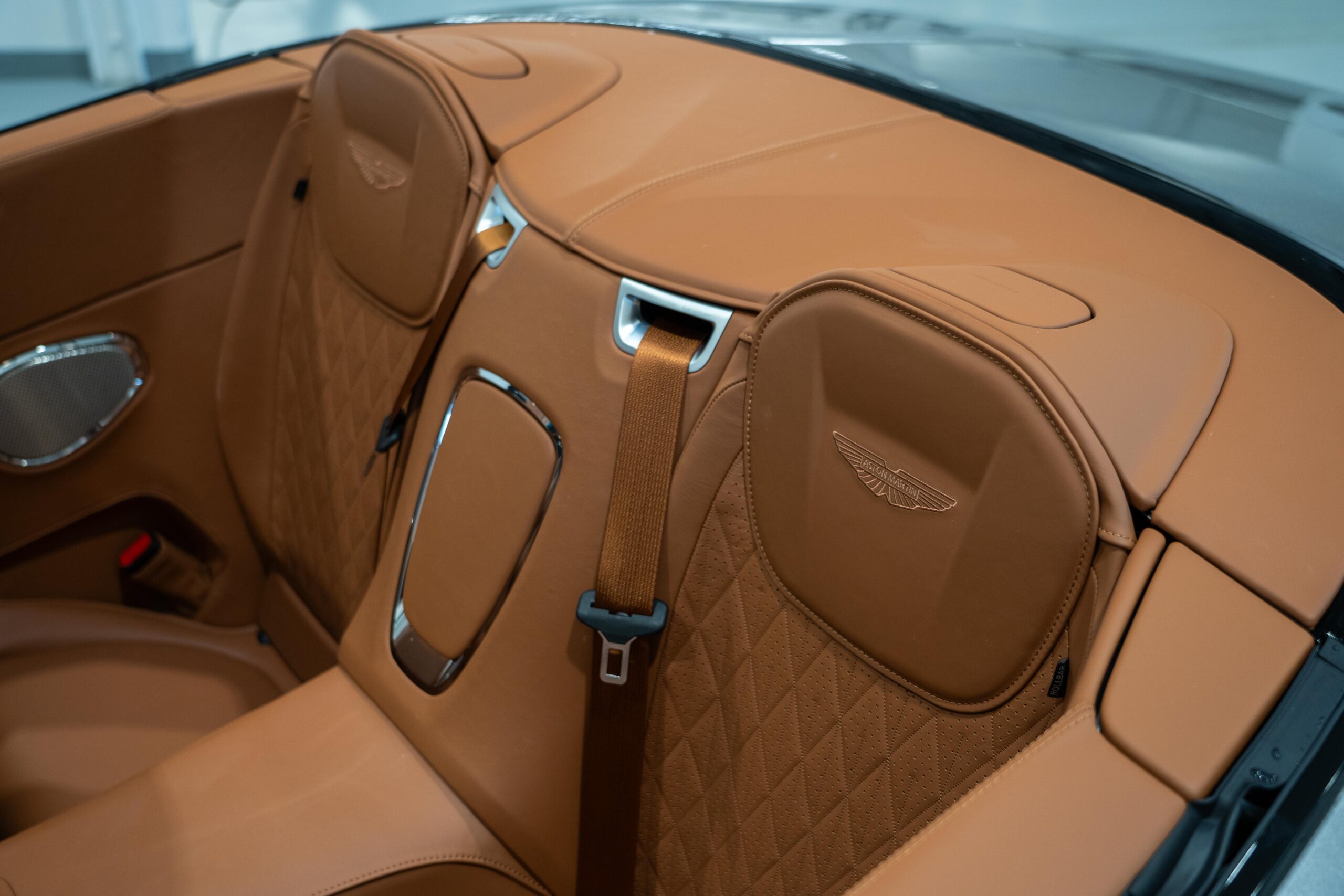 Ready2Drive DB12 Volante Aluminite Silver - 18