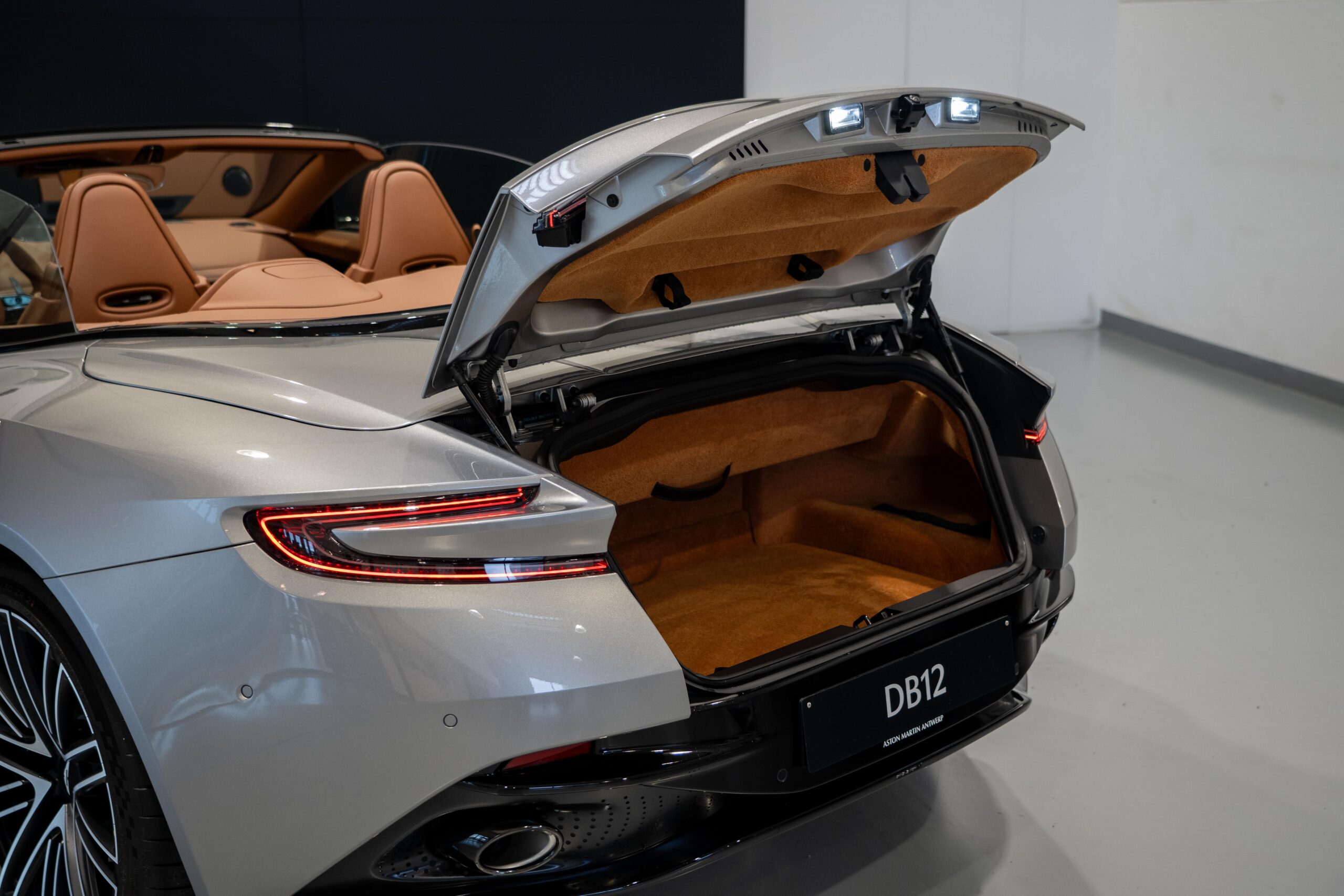 Ready2Drive DB12 Volante Aluminite Silver - 8