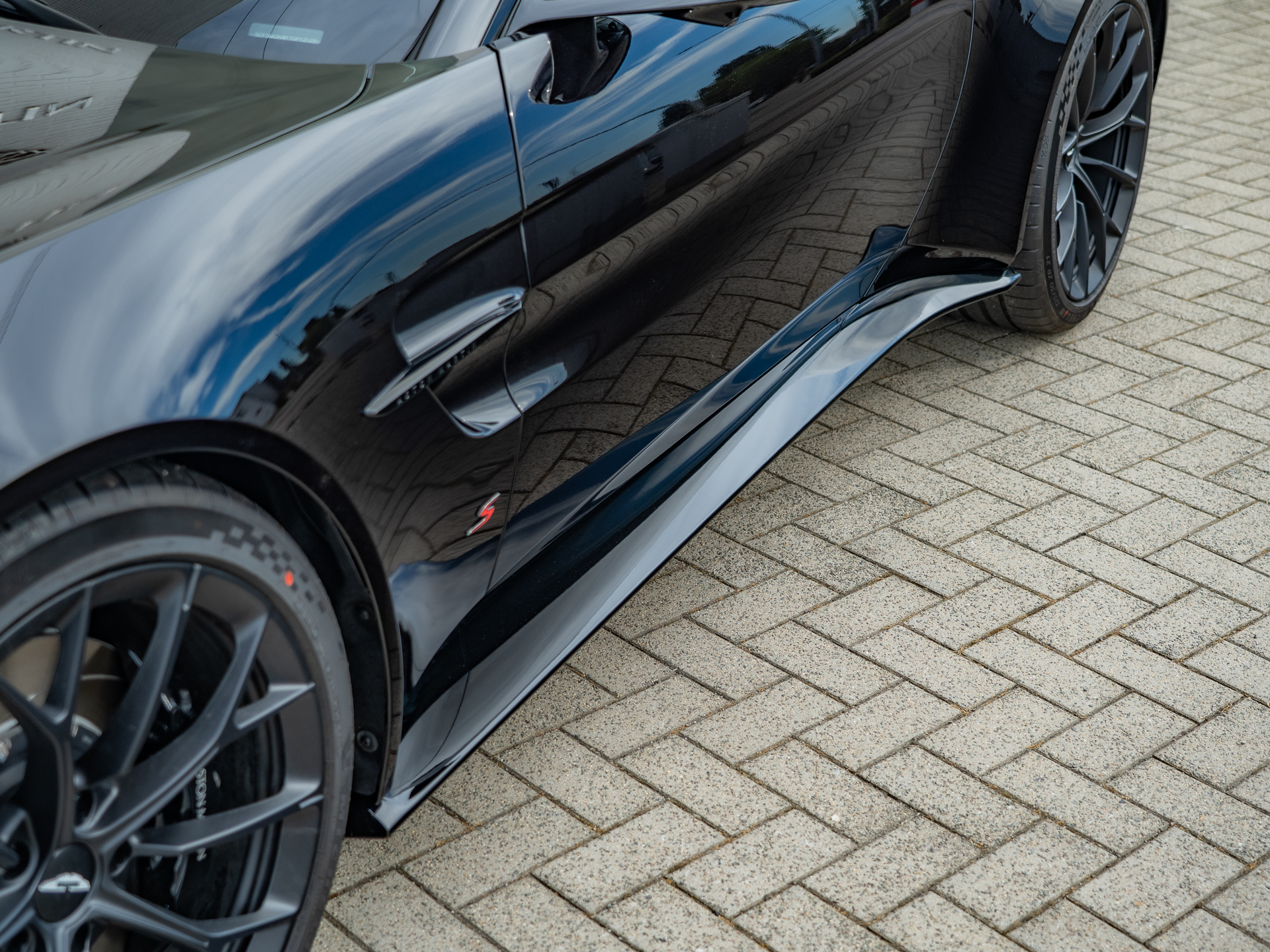Ready2Drive Vantage S Roadster Onyx Black - 14