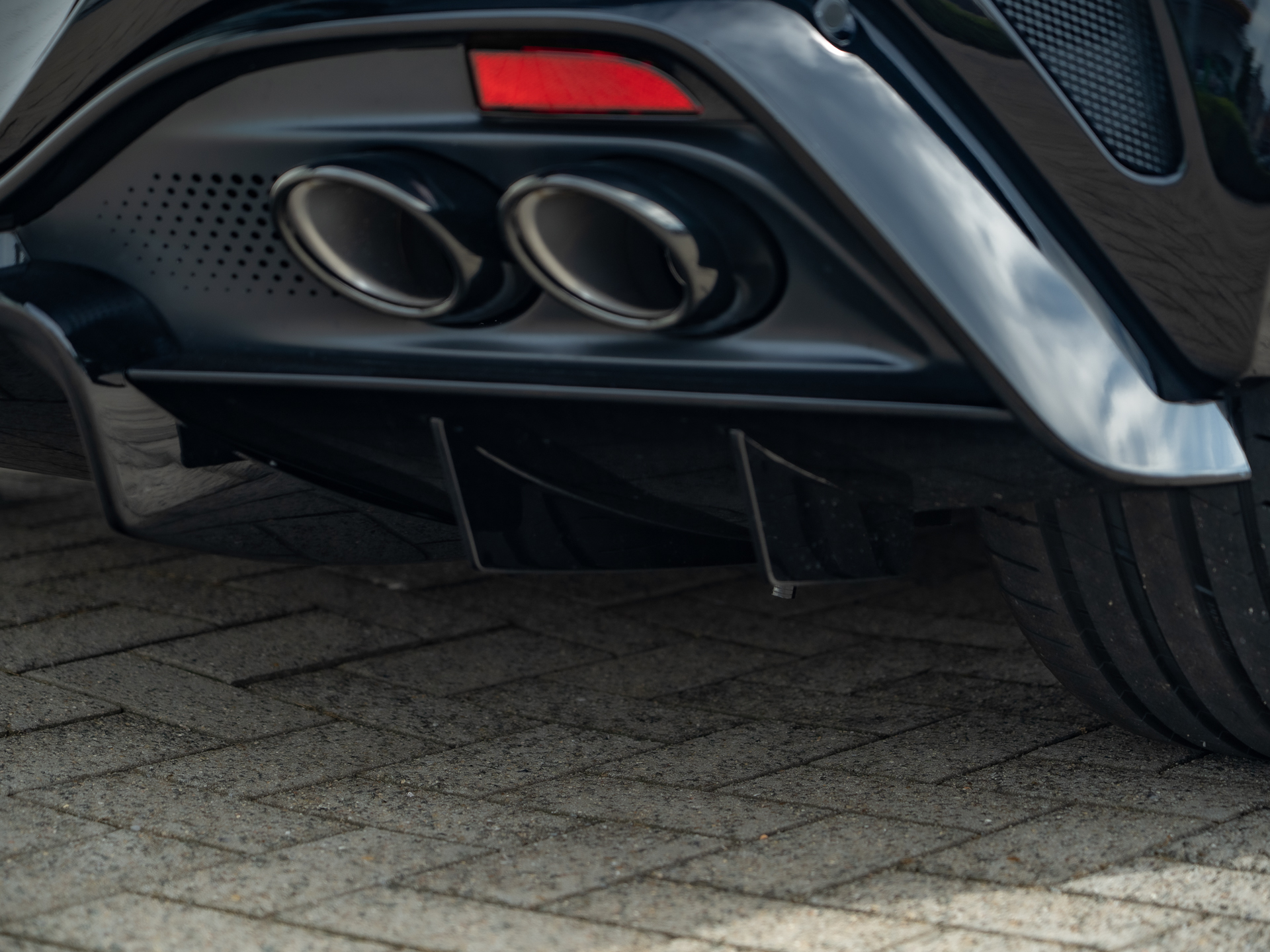Ready2Drive Vantage S Roadster Onyx Black - 22