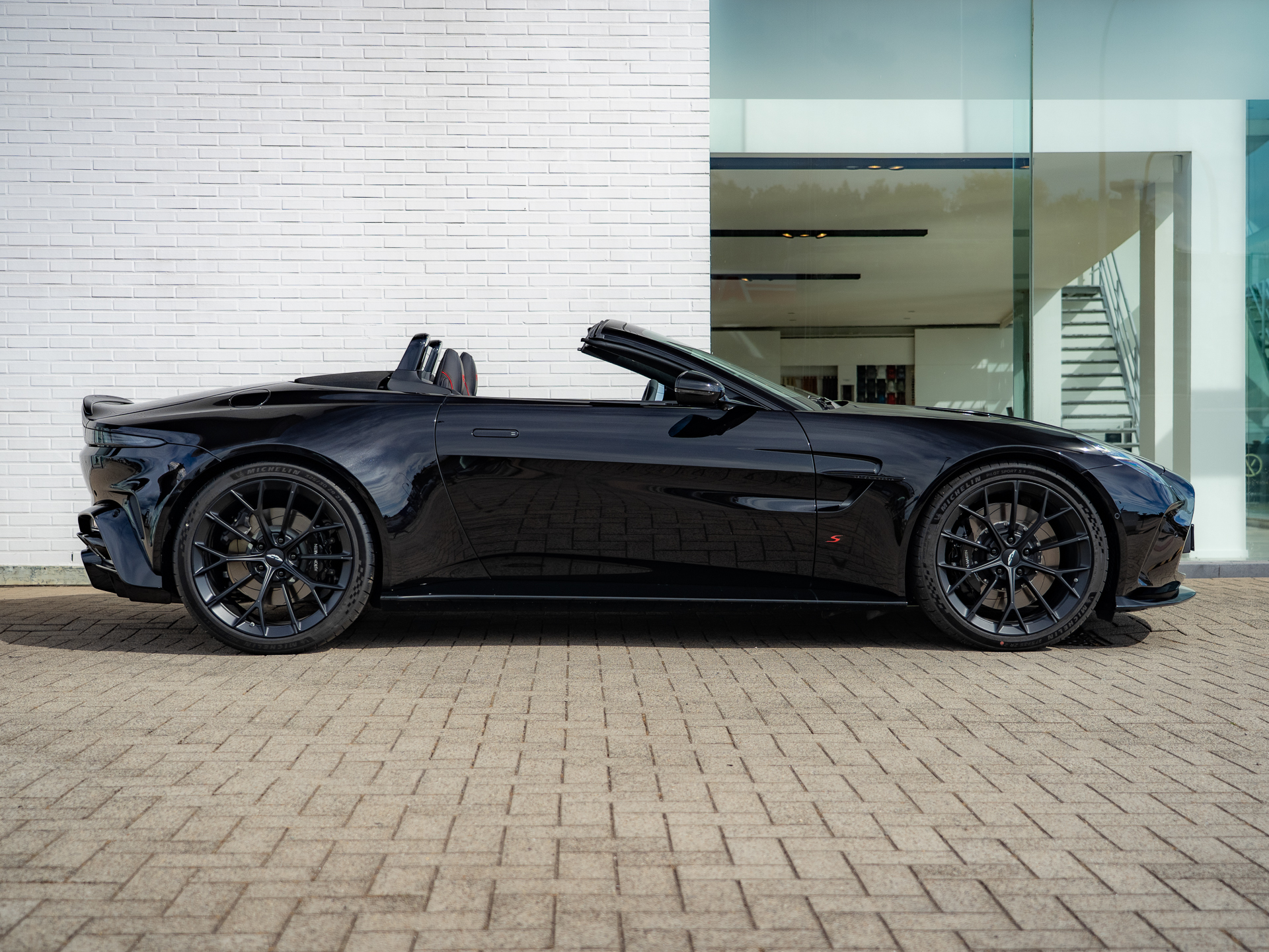 Ready2Drive Vantage S Roadster Onyx Black - 5