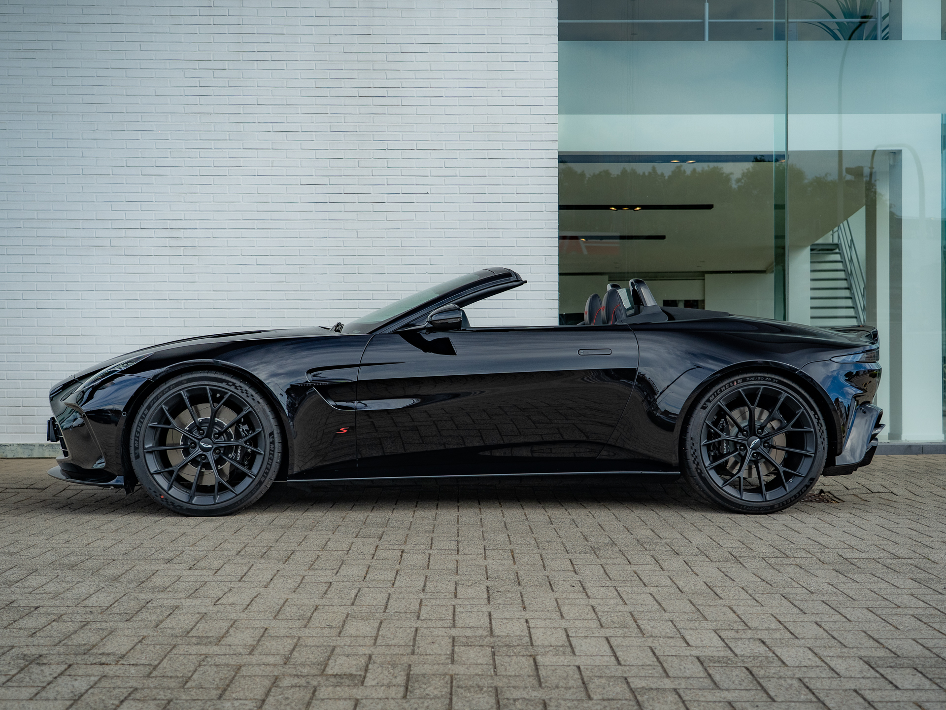 Ready2Drive Vantage S Roadster Onyx Black - 7