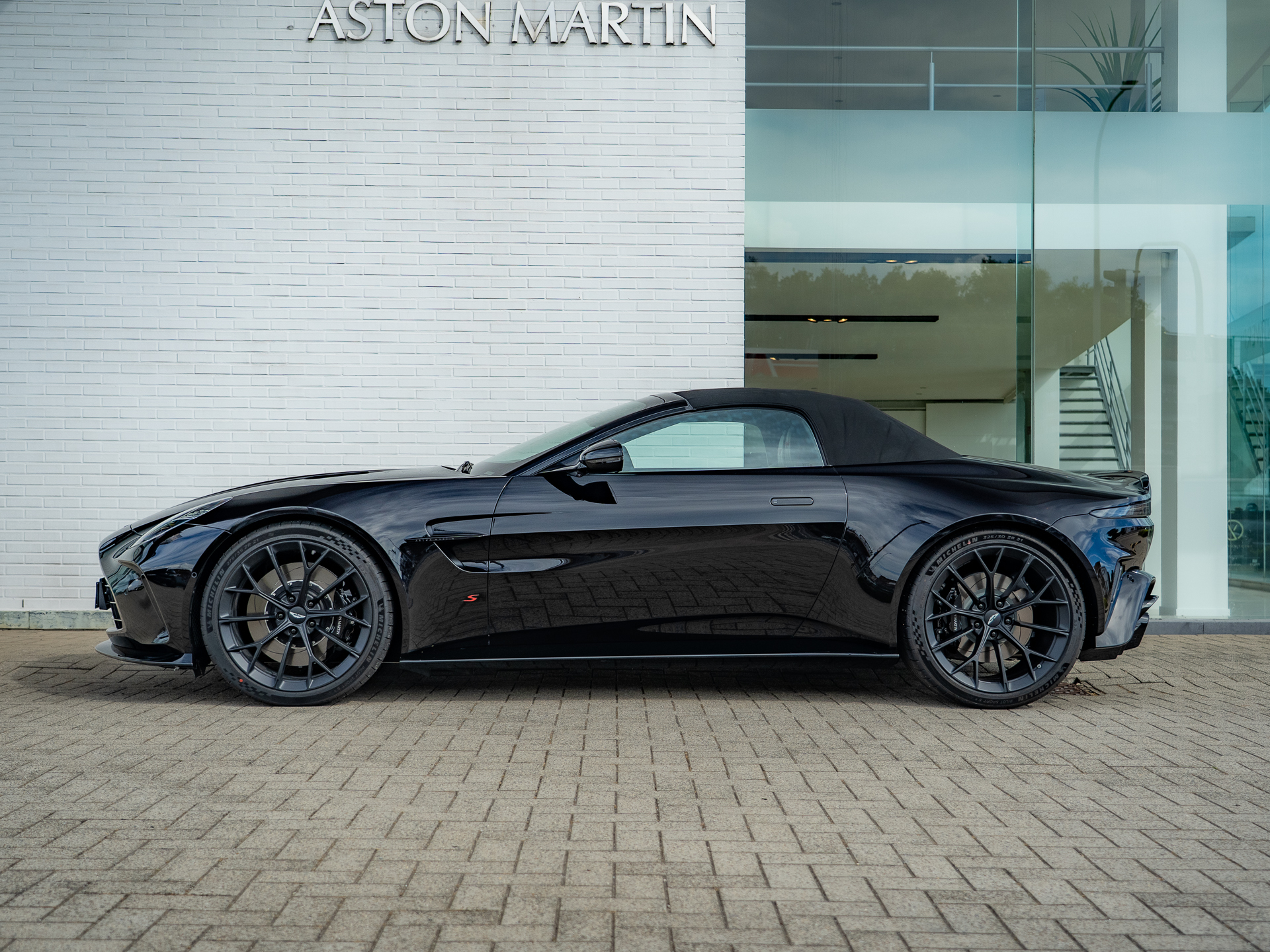 Ready2Drive Vantage S Roadster Onyx Black - 8