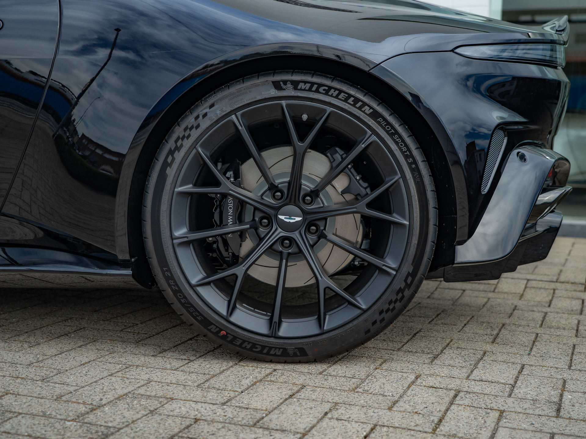 Ready2Drive Vantage S Roadster Onyx Black - 9