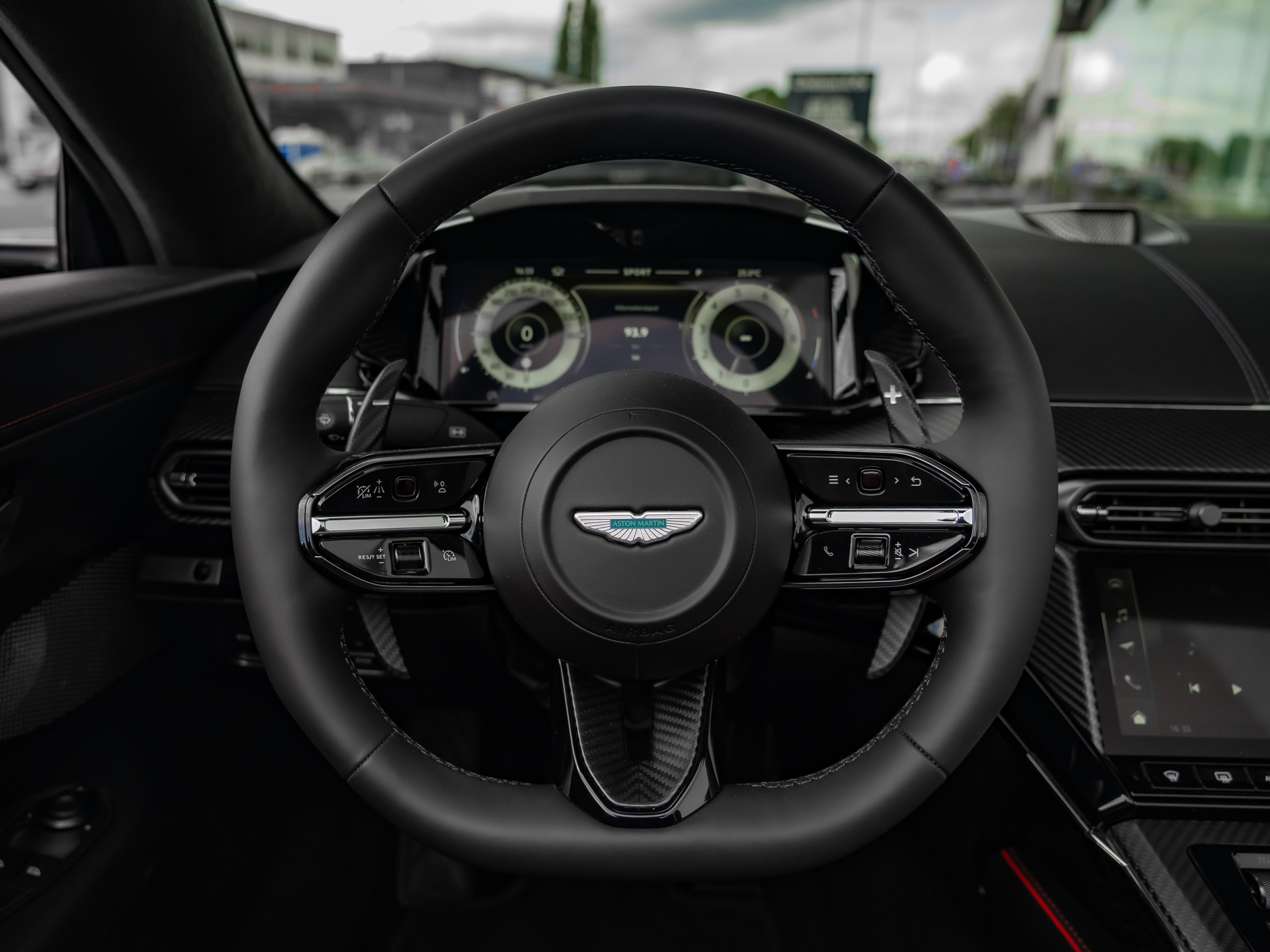 Ready2Drive Vantage S Roadster Onyx Black - 49