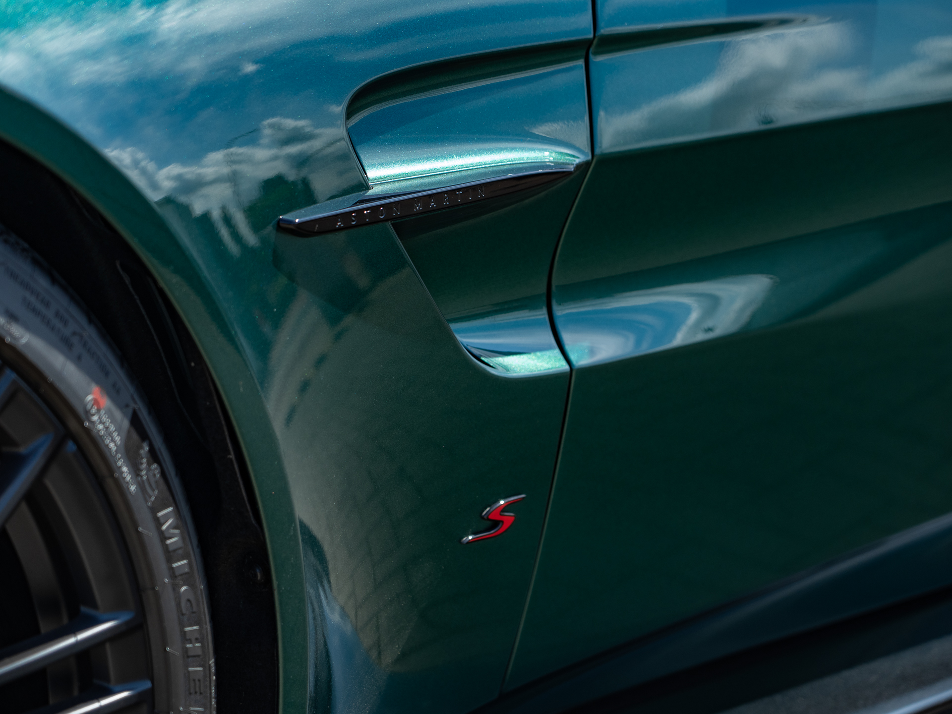 Ready2Drive Vantage S Coupe Malachite Green - 10