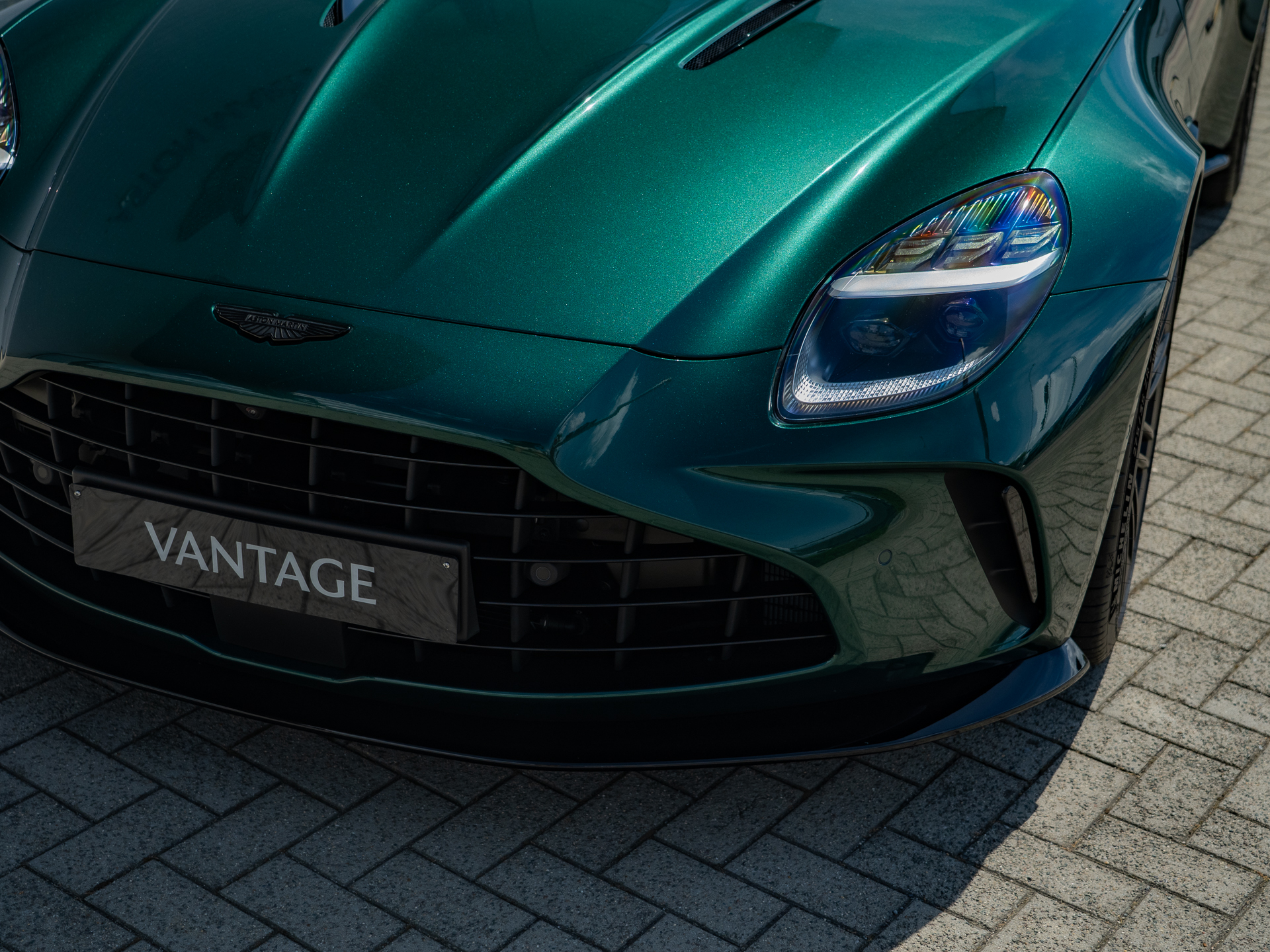 Ready2Drive Vantage S Coupe Malachite Green - 17