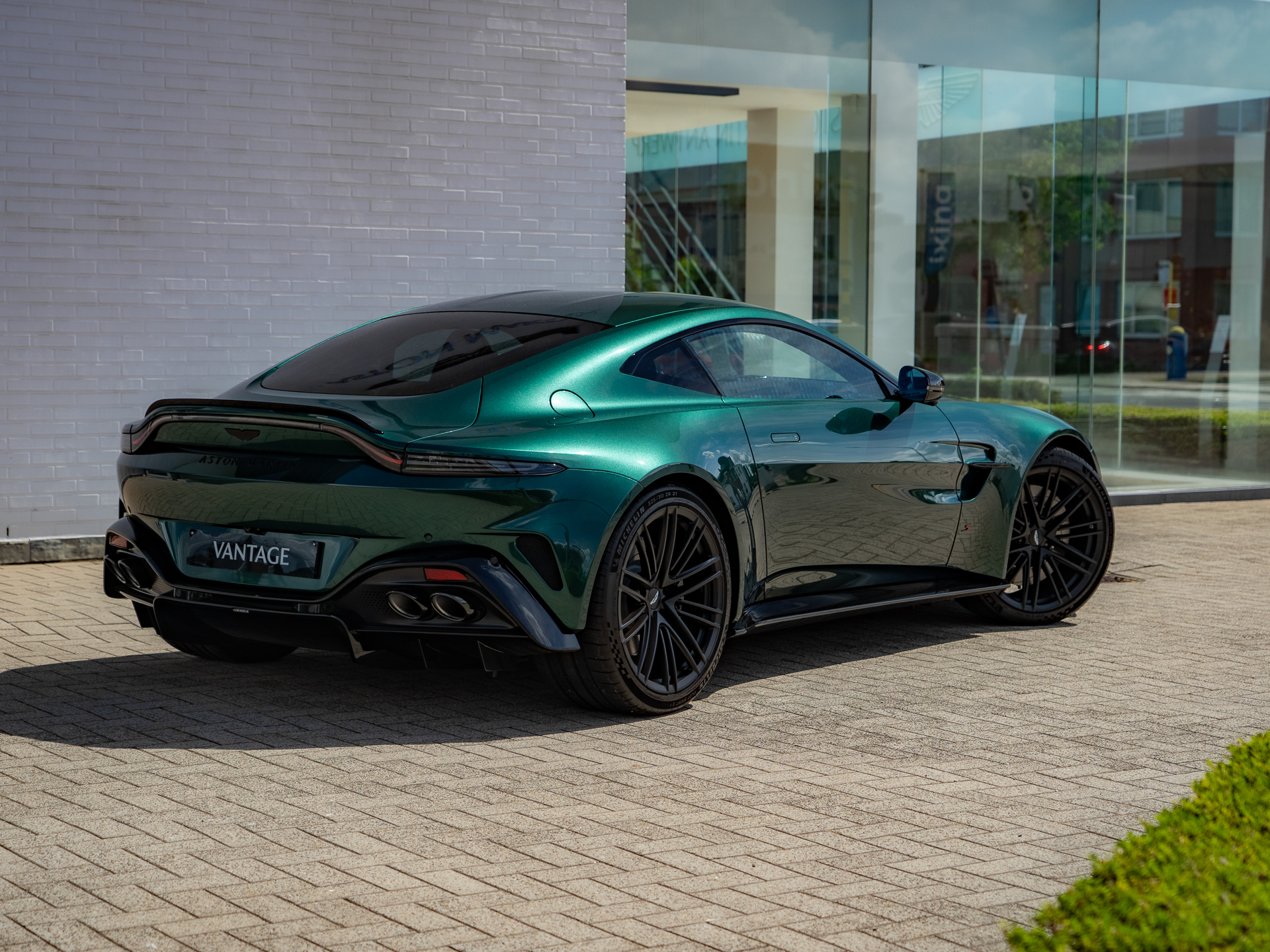 Ready2Drive Vantage S Coupe Malachite Green - 2