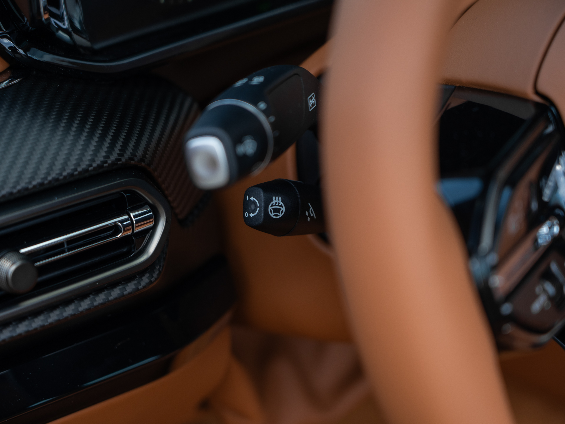 Ready2Drive Vantage S Roadster Silver Birch by Q - 52