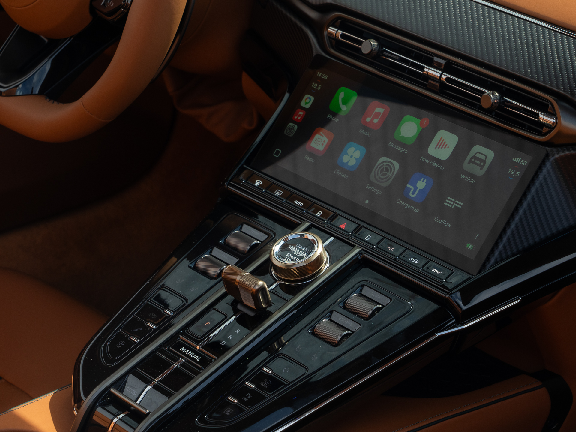 Ready2Drive Vantage S Roadster Silver Birch by Q - 68
