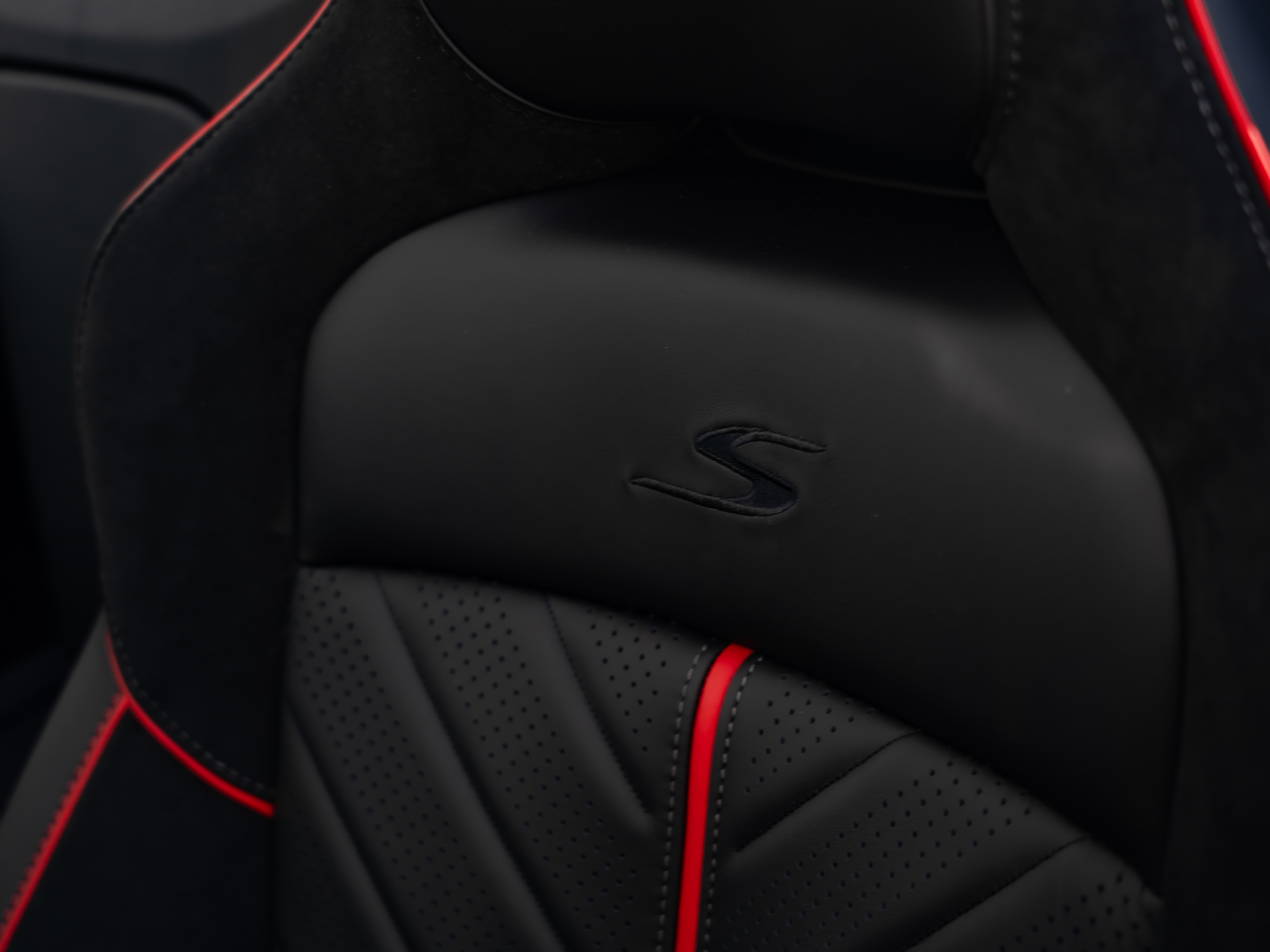 Ready2Drive Vantage S Roadster Ultramarine Black - 9