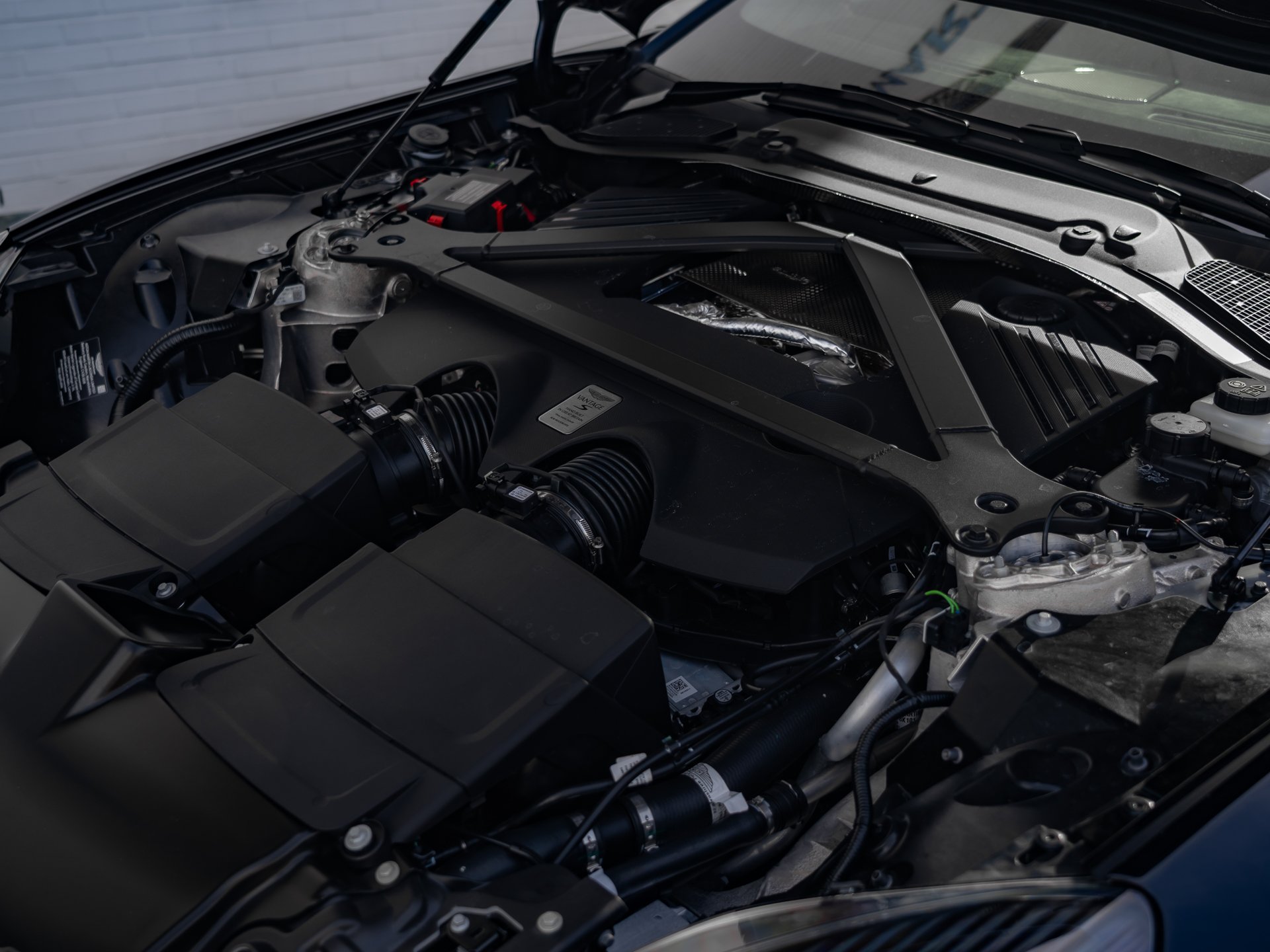 Ready2Drive Vantage S Roadster Ultramarine Black - 41