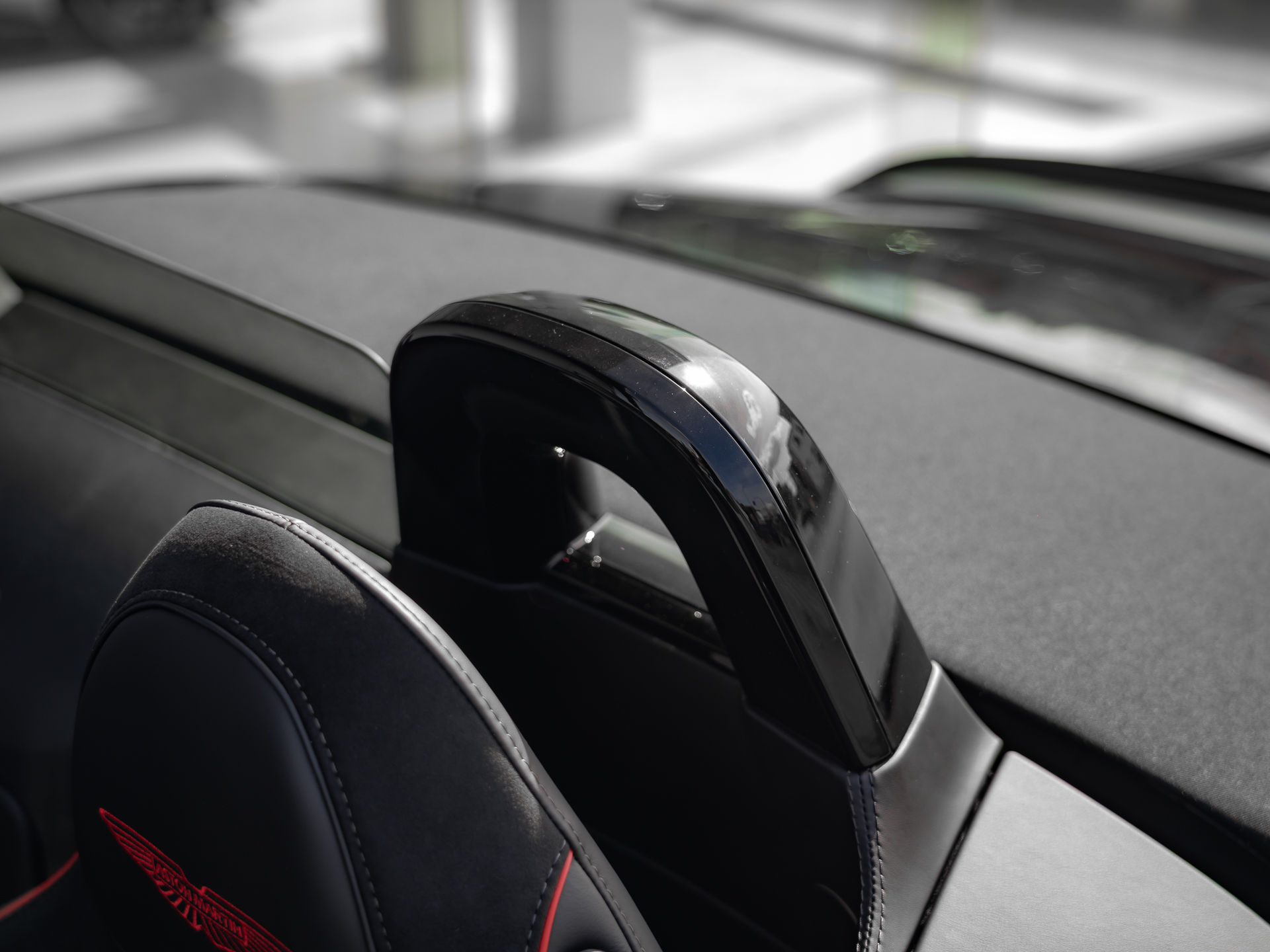 Ready2Drive Vantage S Roadster Ultramarine Black - 55