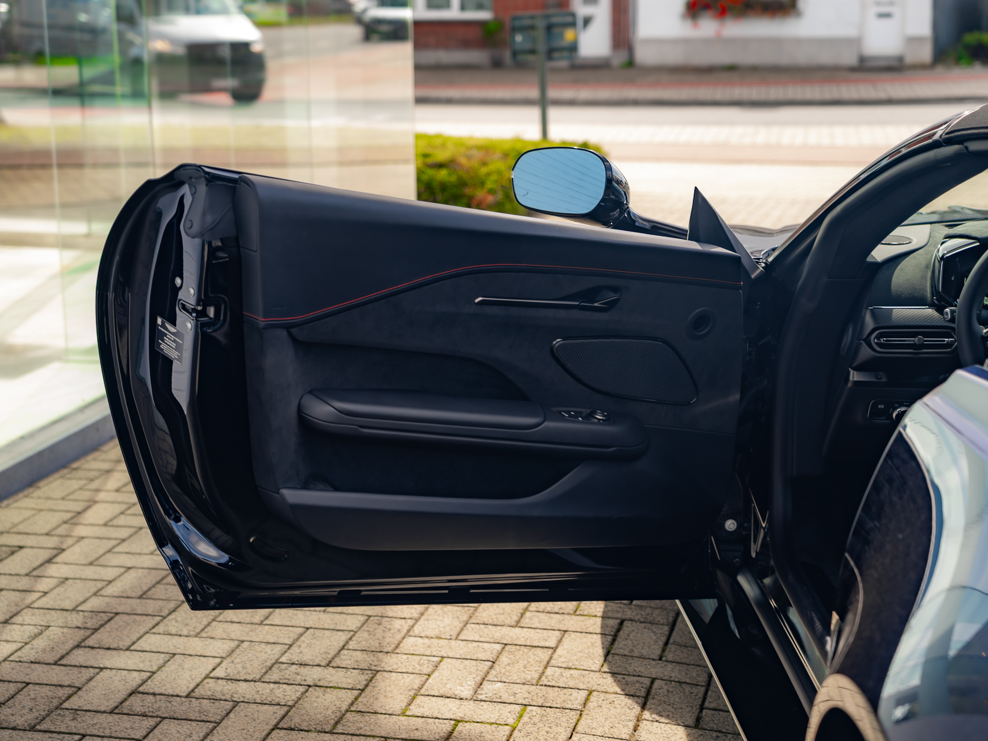 Ready2Drive Vantage S Roadster Ultramarine Black - 67