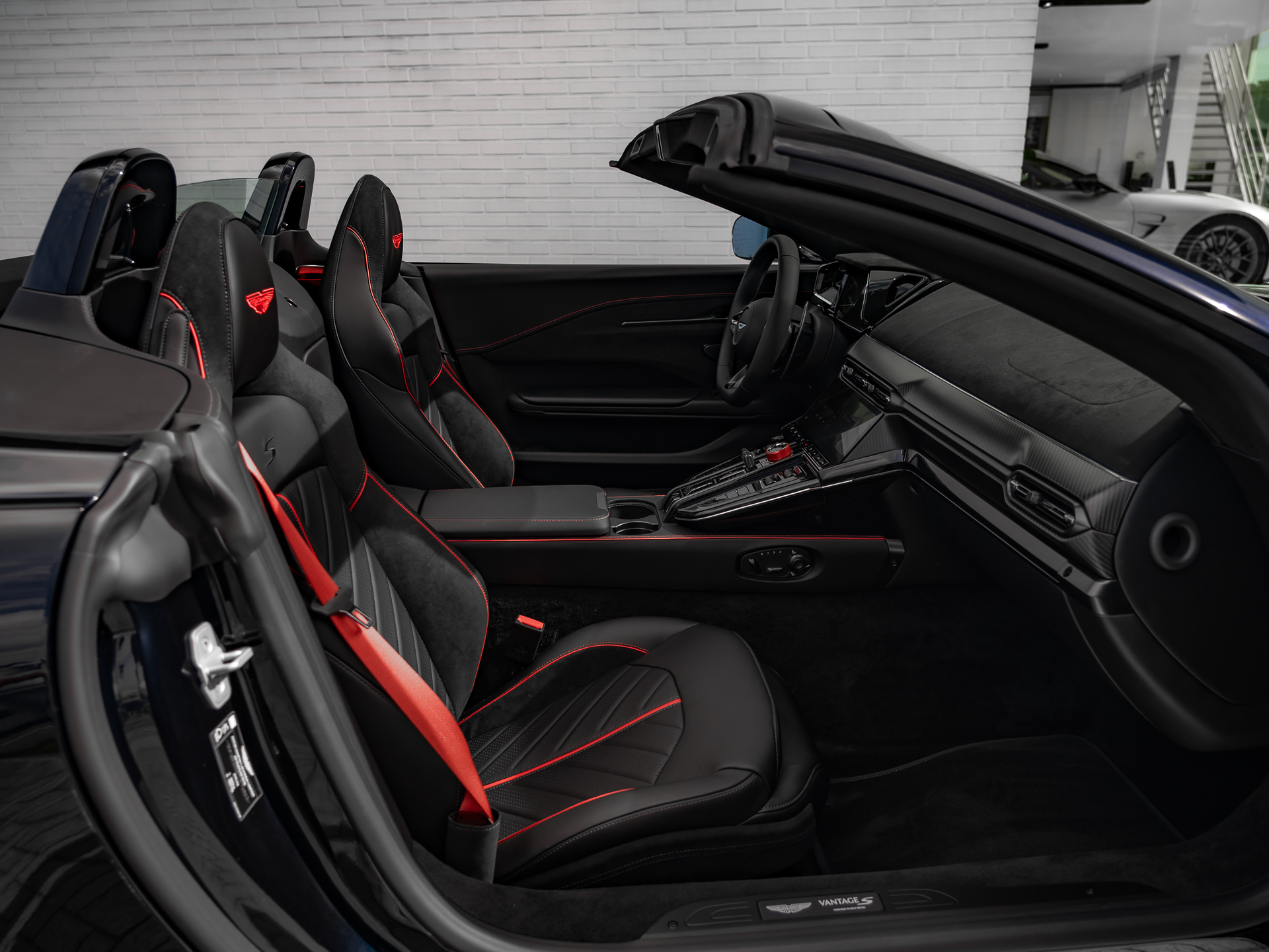 Ready2Drive Vantage S Roadster Ultramarine Black - 68