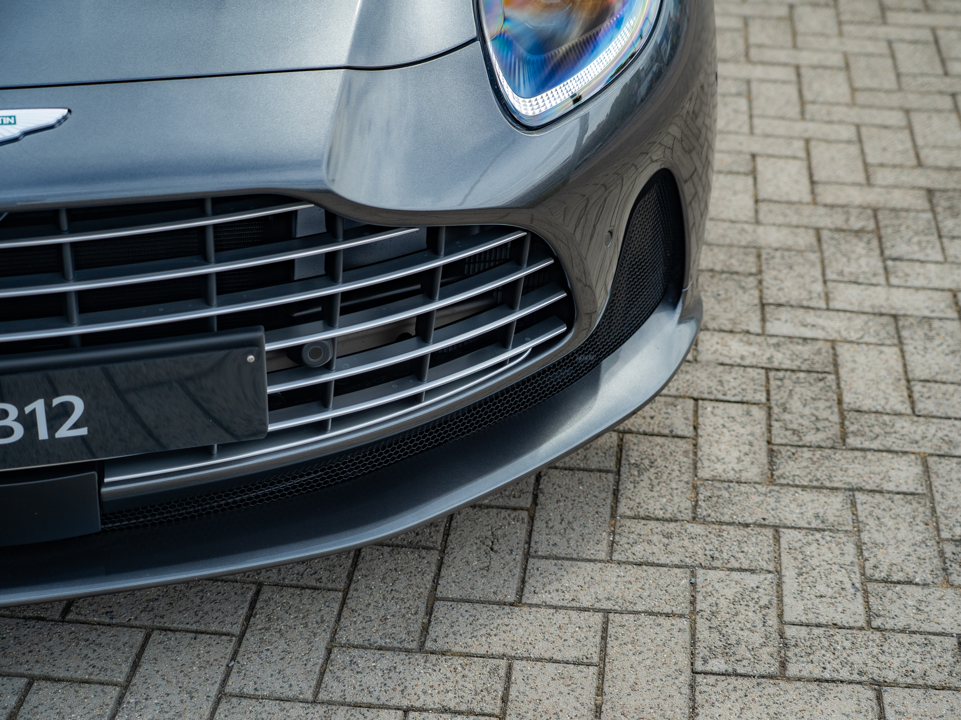 Ready2Drive DB12 Coupe Magnetic Silver - 11