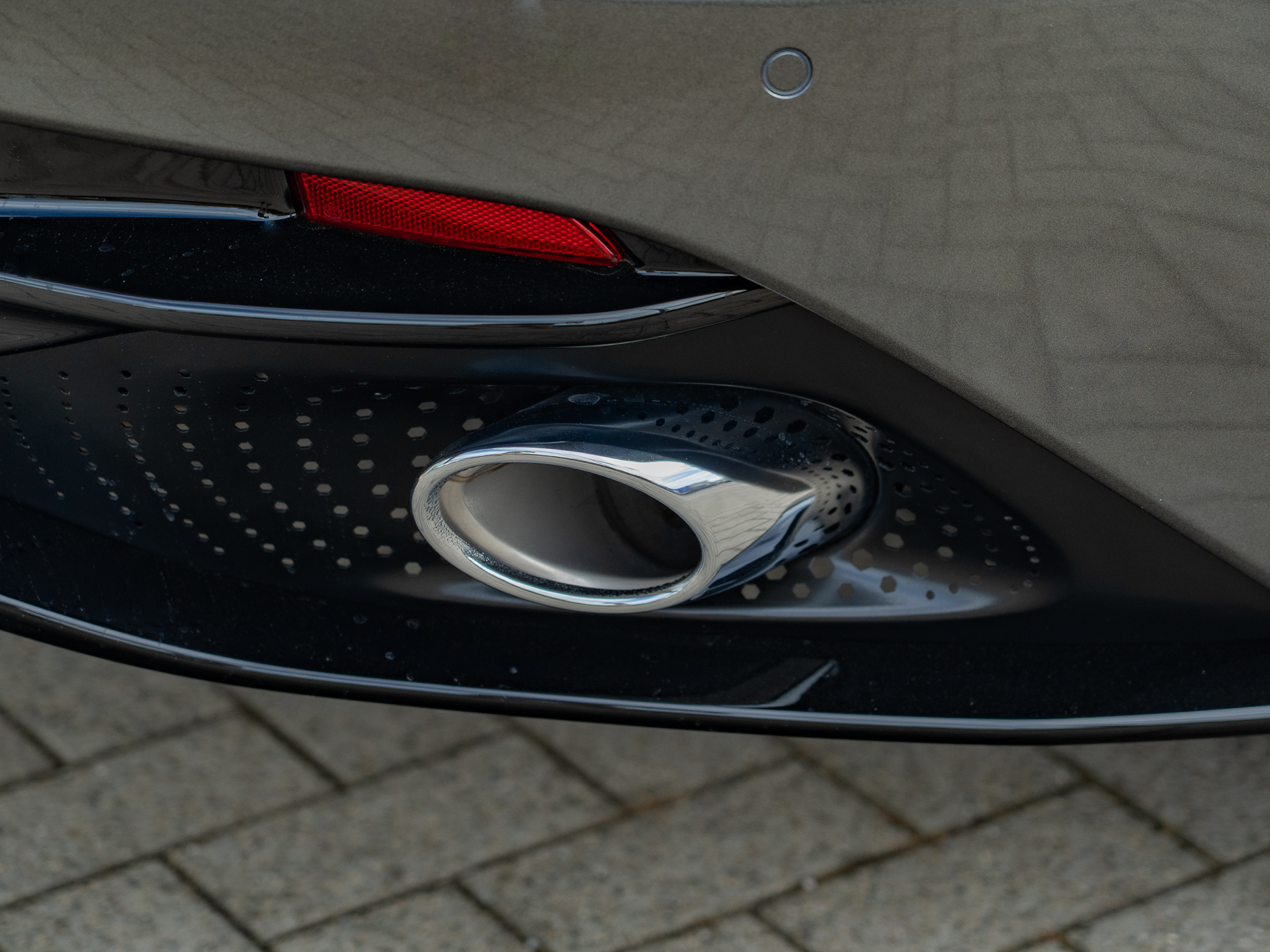 Ready2Drive DB12 Coupe Magnetic Silver - 15