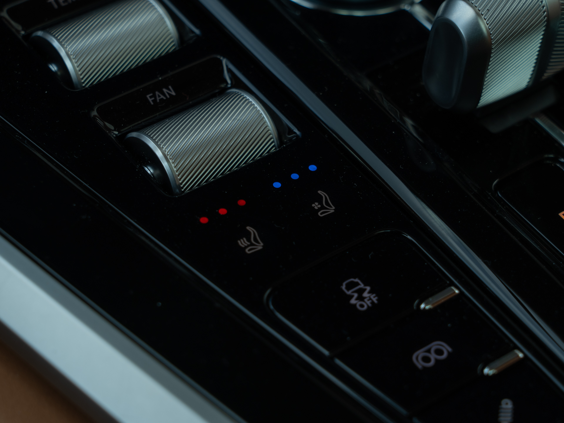 Ready2Drive DBX 707 Chimera Blue - 44