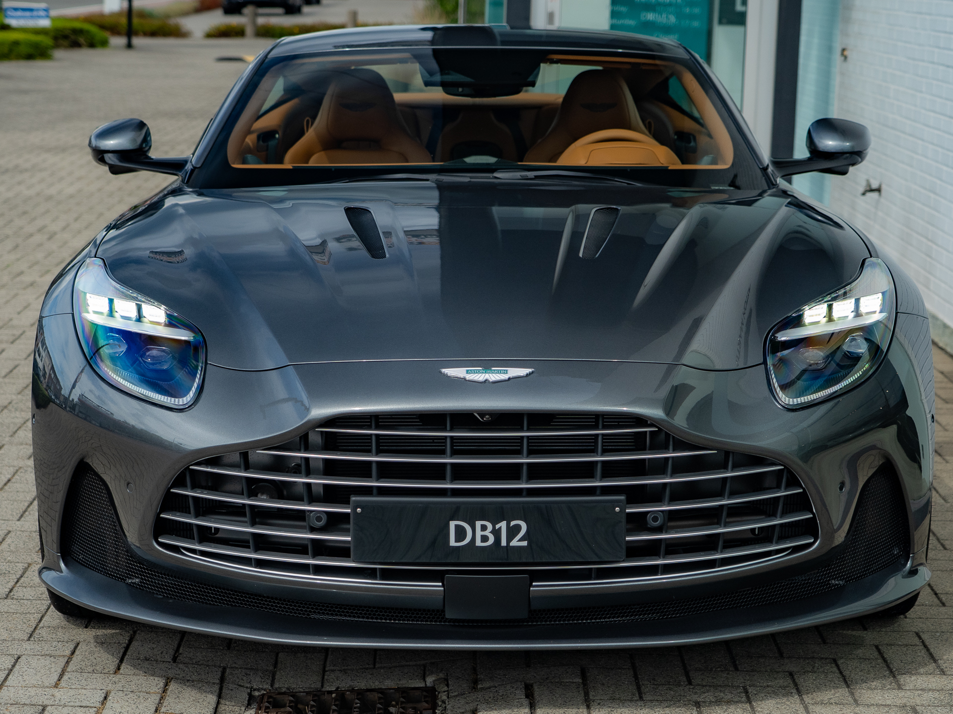 Ready2Drive DB12 Coupe Magnetic Silver - 2