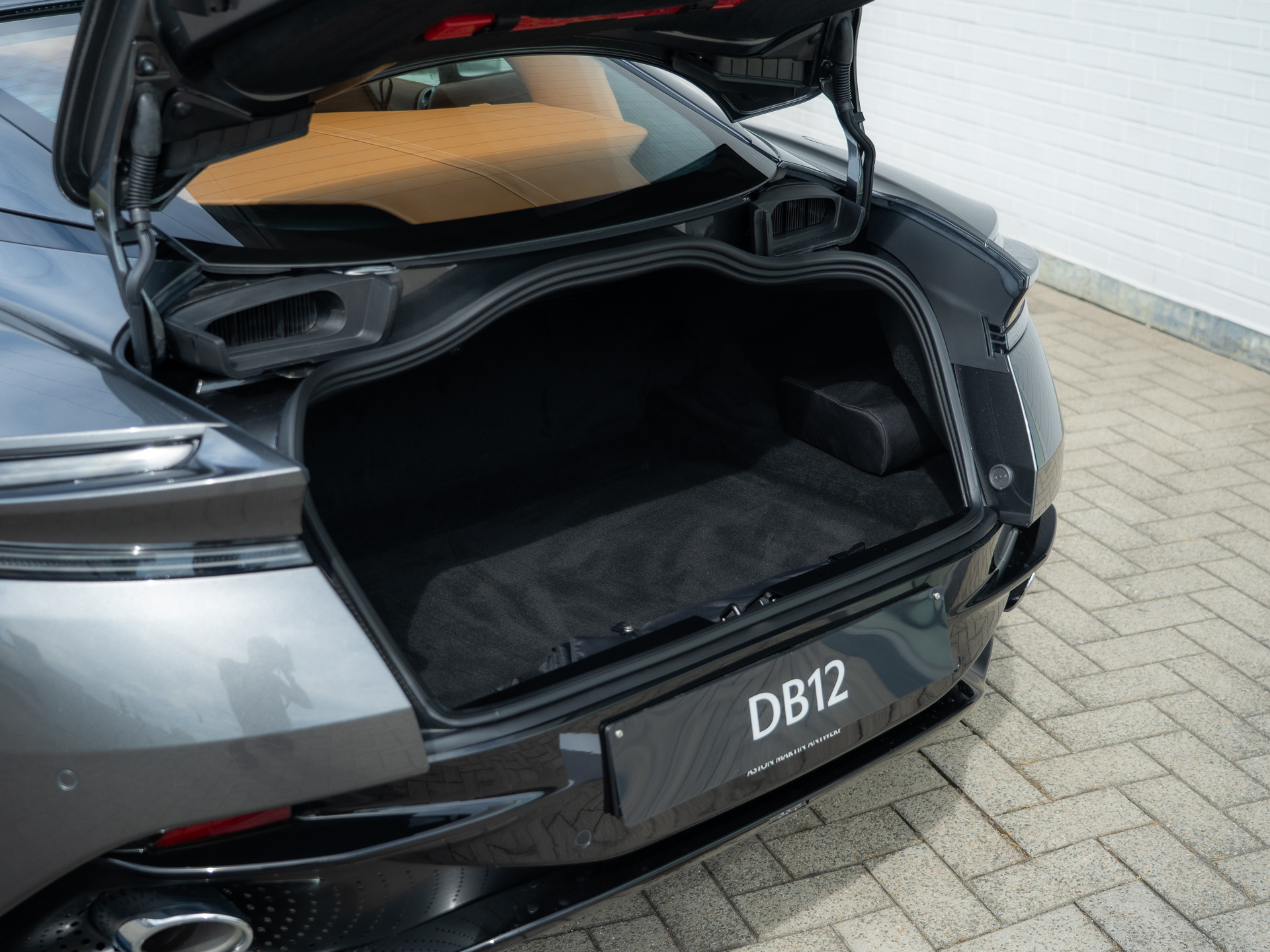 Ready2Drive DB12 Coupe Magnetic Silver - 16