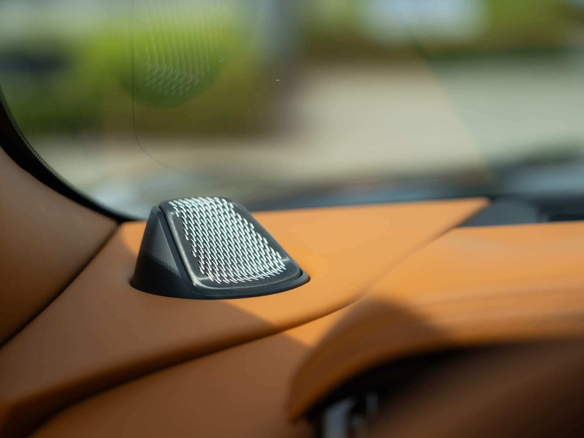 Ready2Drive DB12 Coupe Magnetic Silver - 25