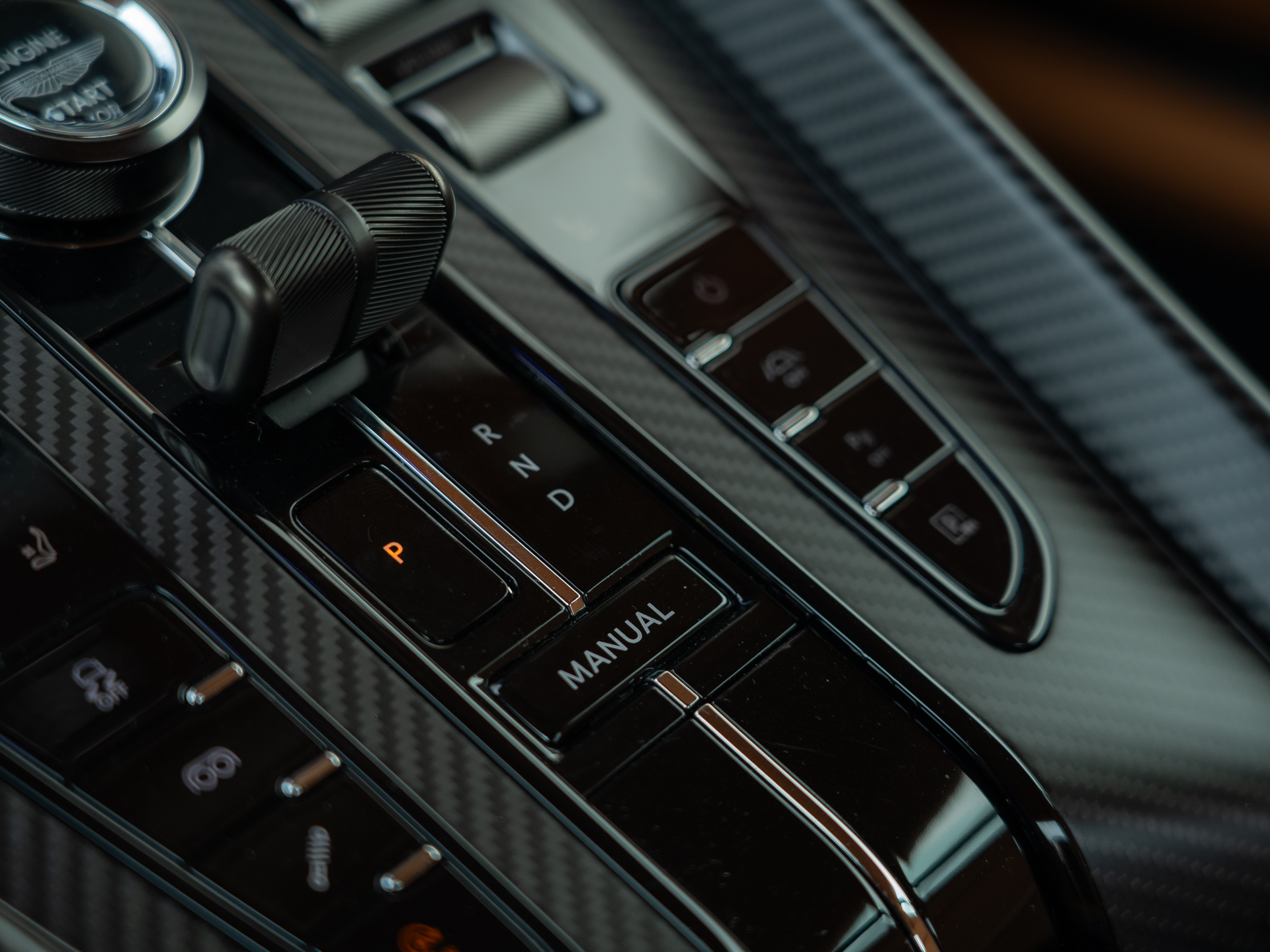 Ready2Drive DB12 Coupe Magnetic Silver - 37